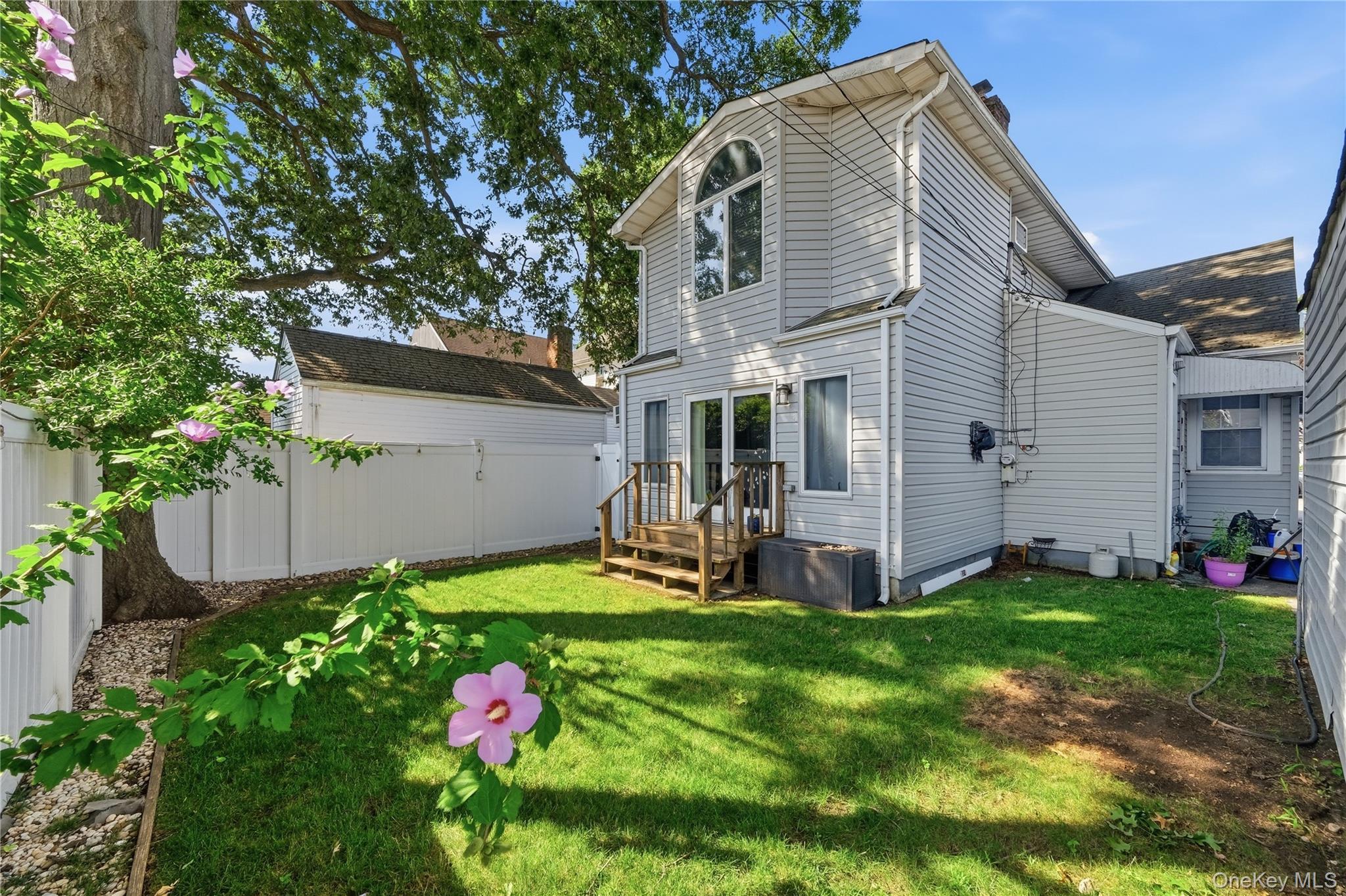 Single Family Stuart Road Nassau County, NY 11581, MLS-1041342-24