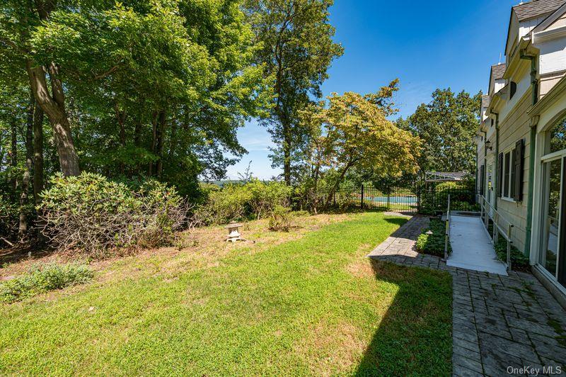 Single Family Laurel Lane Suffolk County, NY 11777, MLS-1041354-34