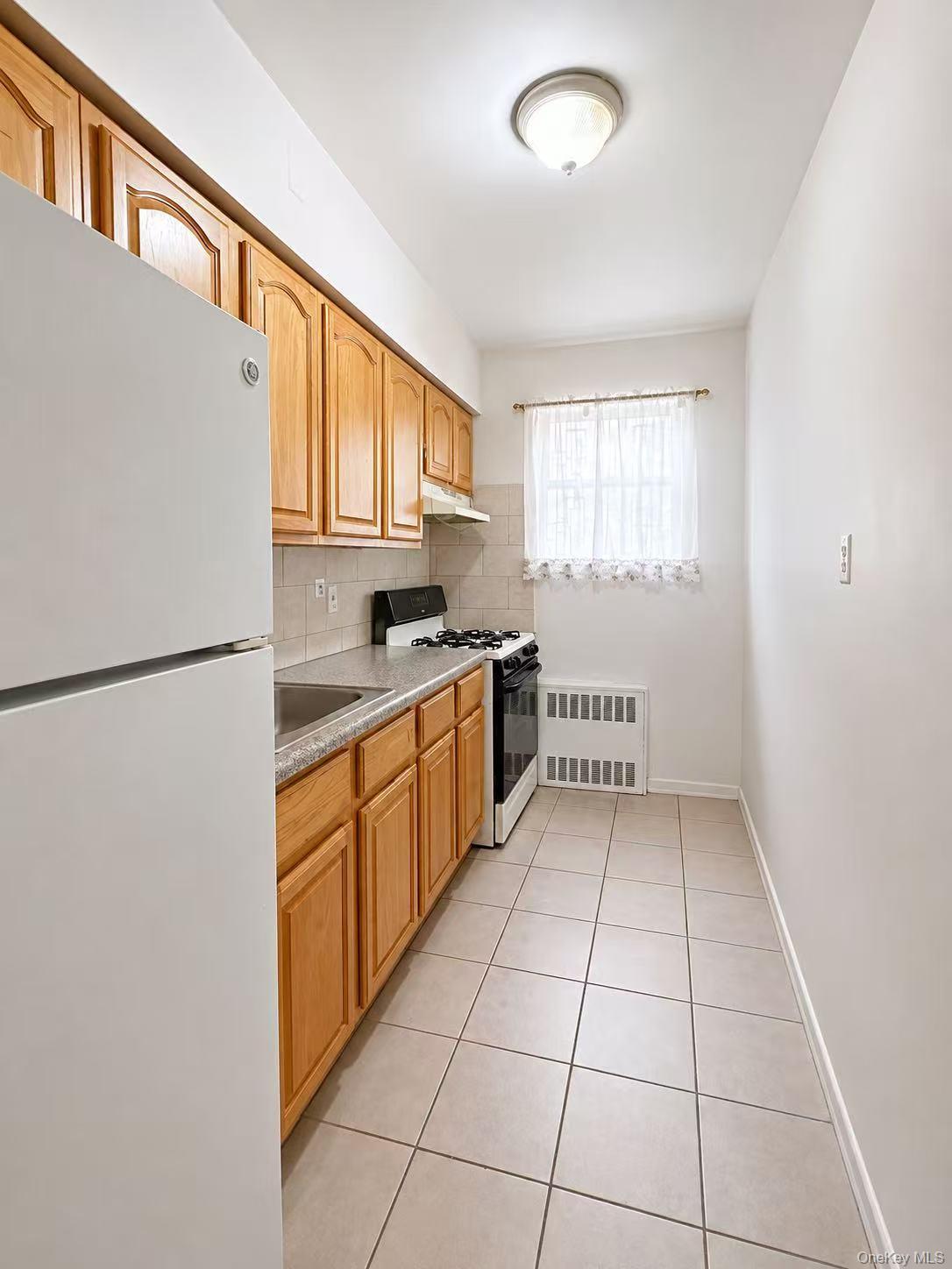 Single Family 82nd Street  Queens, NY 11370, MLS-1041376-13