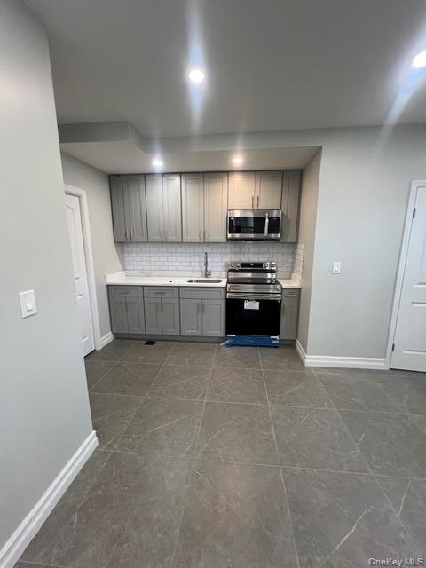 Apartment Tenbroeck Avenue Bronx, NY 10469, MLS-1041387-10