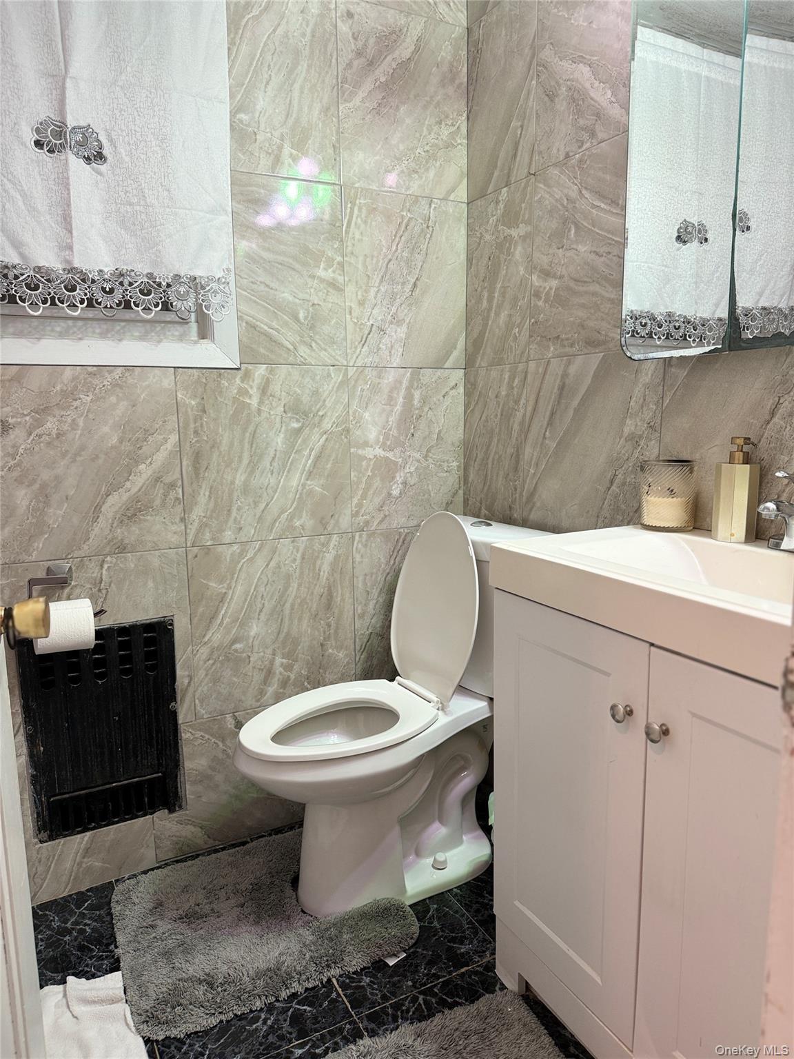 Single Family 109th Street  Queens, NY 11419, MLS-1041391-10