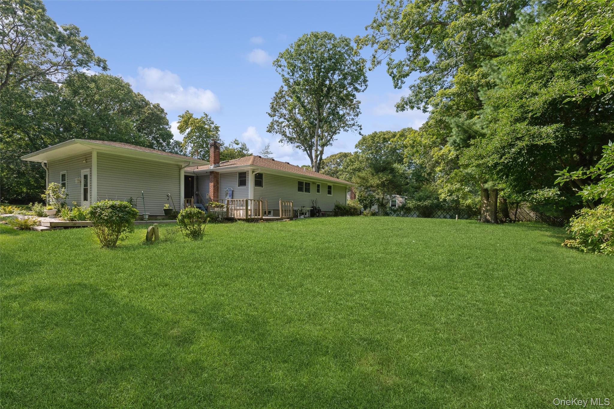 Single Family Cedar Branch Street  Suffolk County, NY 11953, MLS-1041400-25
