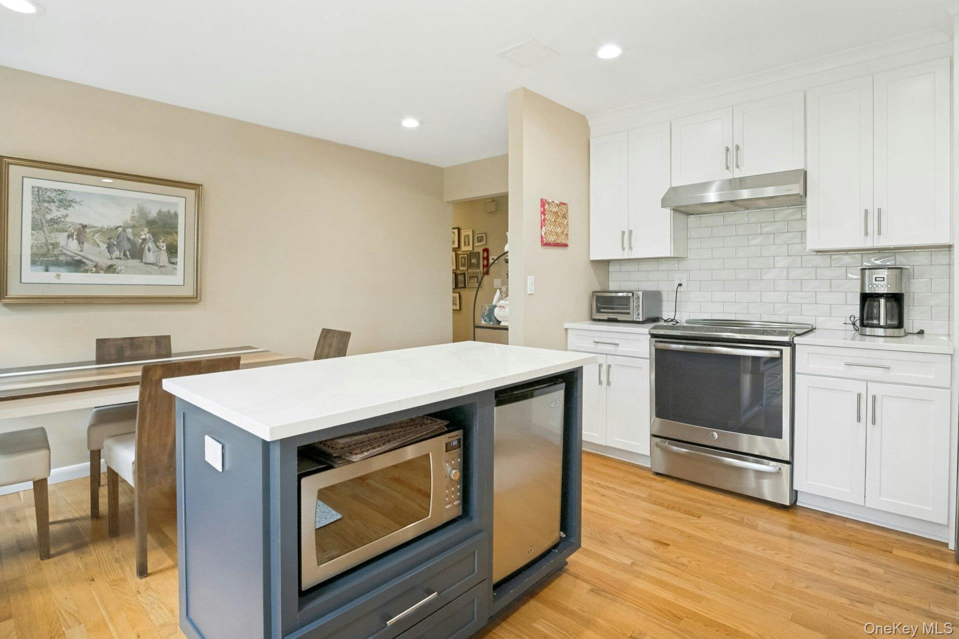 Single Family Lakeview Avenue W Westchester County, NY 10567, MLS-1041426-11