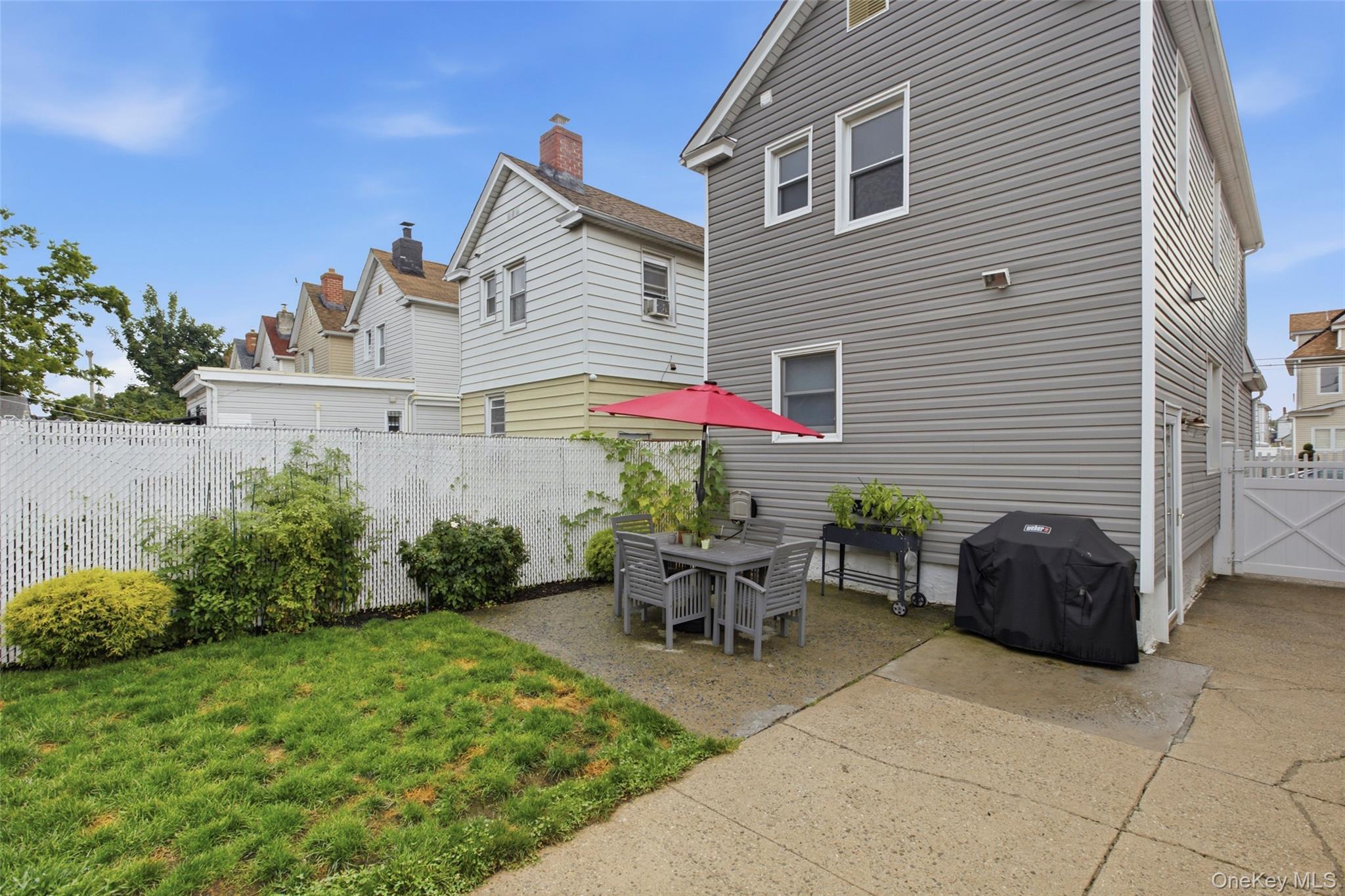 Single Family 133rd Avenue Queens, NY 11417, MLS-1041428-22