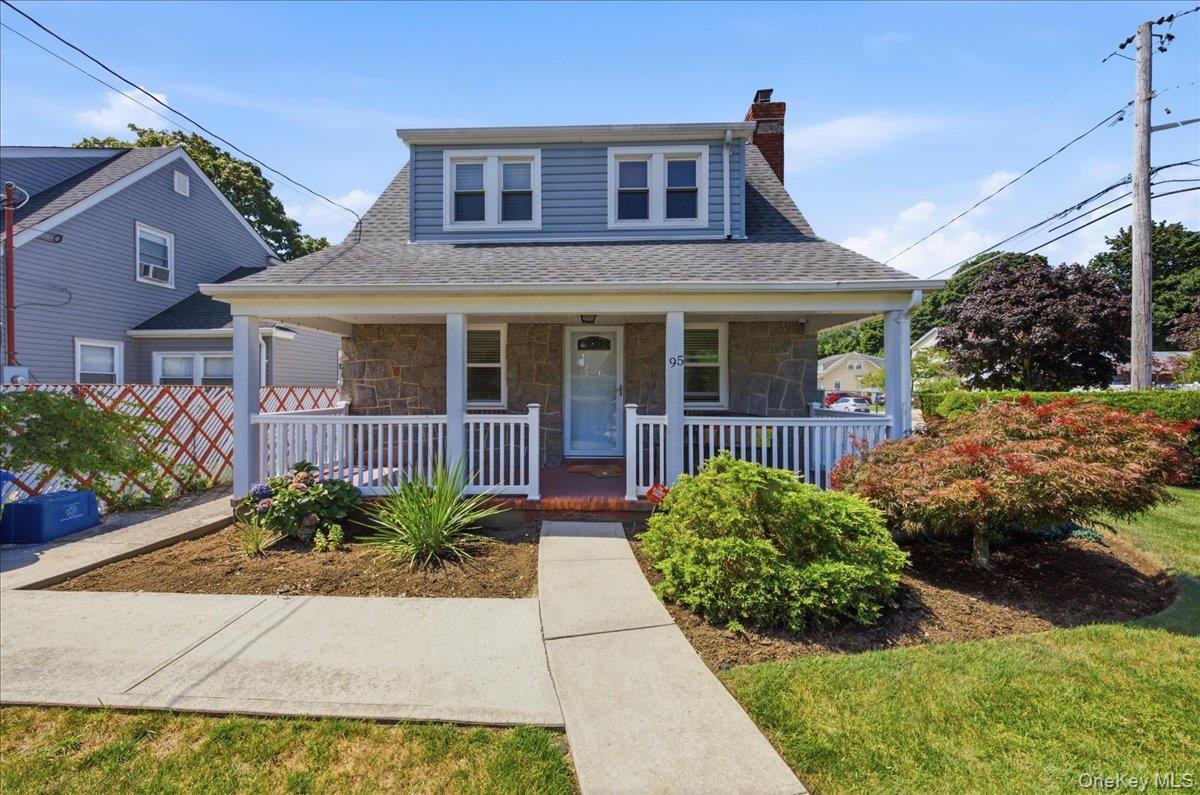 Single Family Union Street Nassau County, NY 11520, MLS-1041434-35