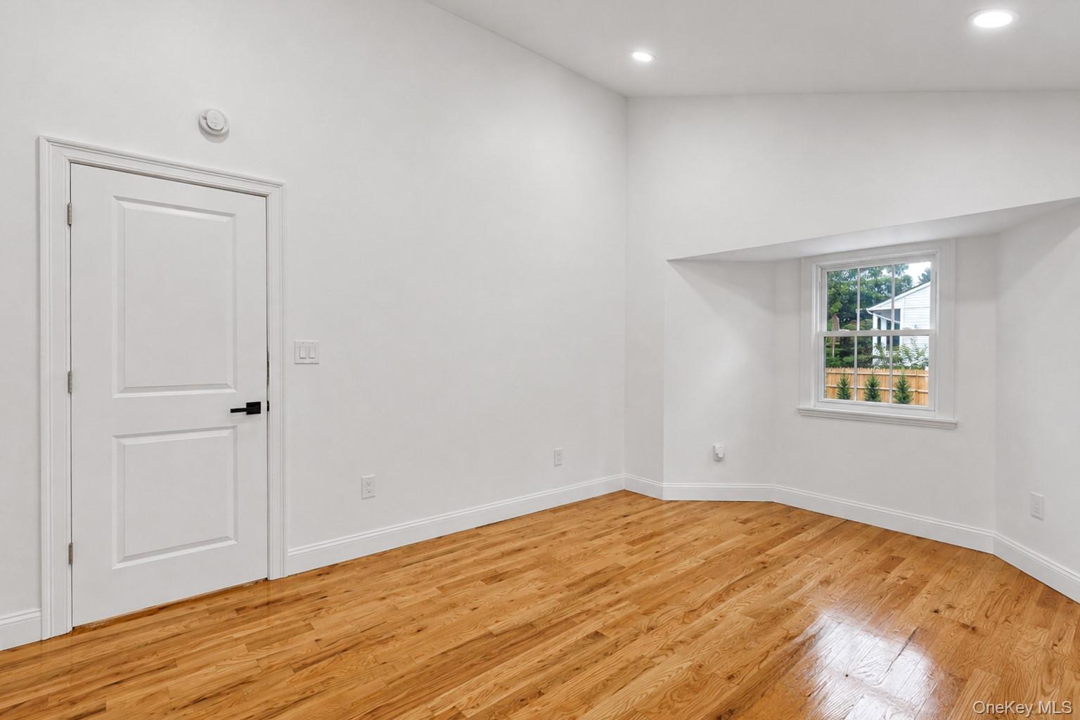 Single Family Martin Court Suffolk County, NY 11727, MLS-1041440-13