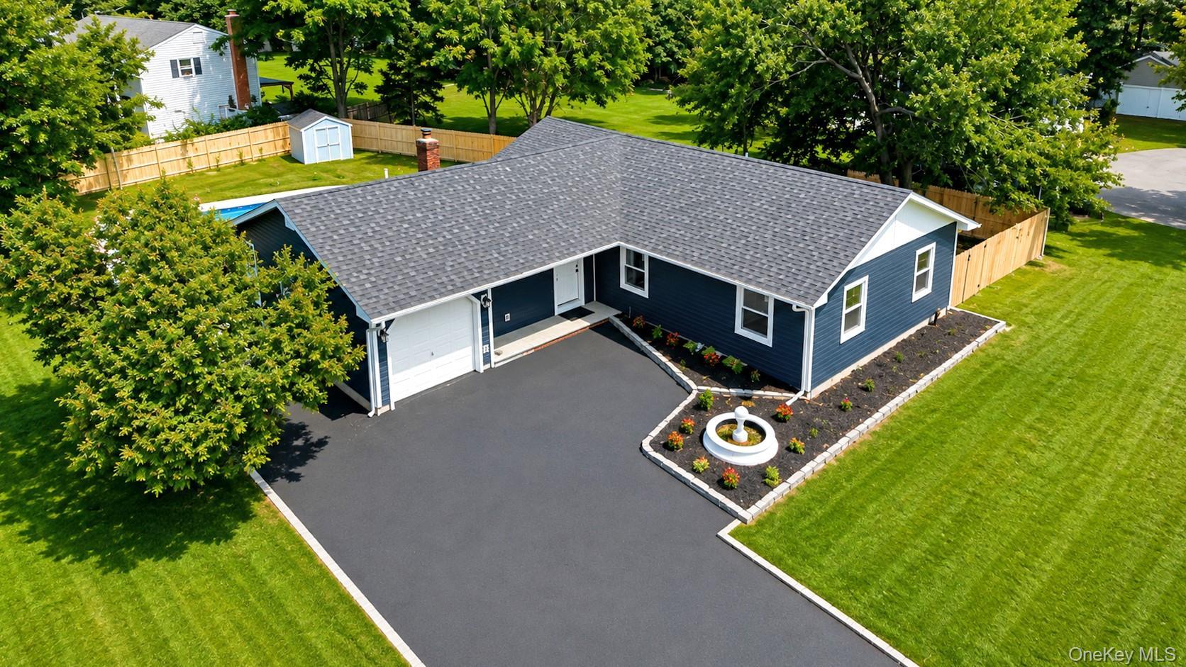 Single Family Martin Court Suffolk County, NY 11727, MLS-1041440-2