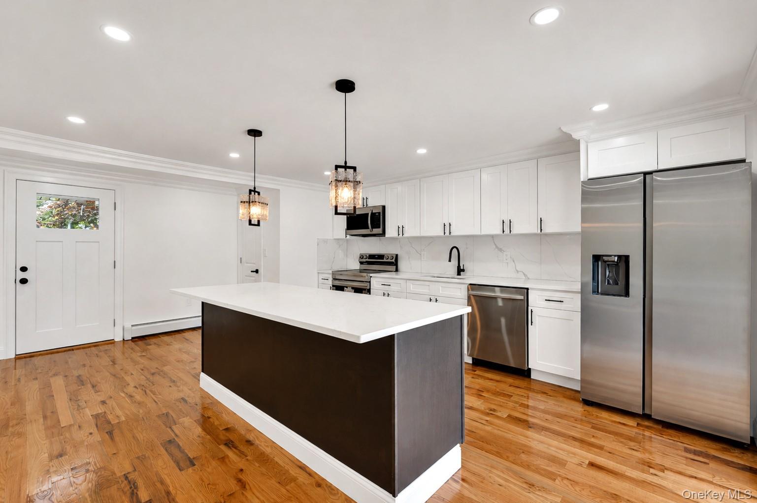 Single Family Martin Court Suffolk County, NY 11727, MLS-1041440-9