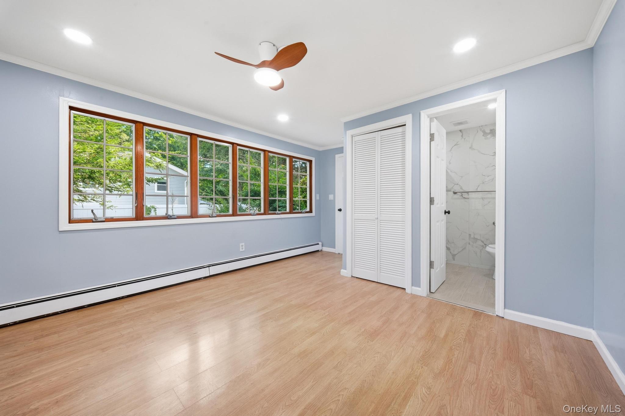 Single Family Dee  Suffolk County, NY 11746, MLS-1041457-28