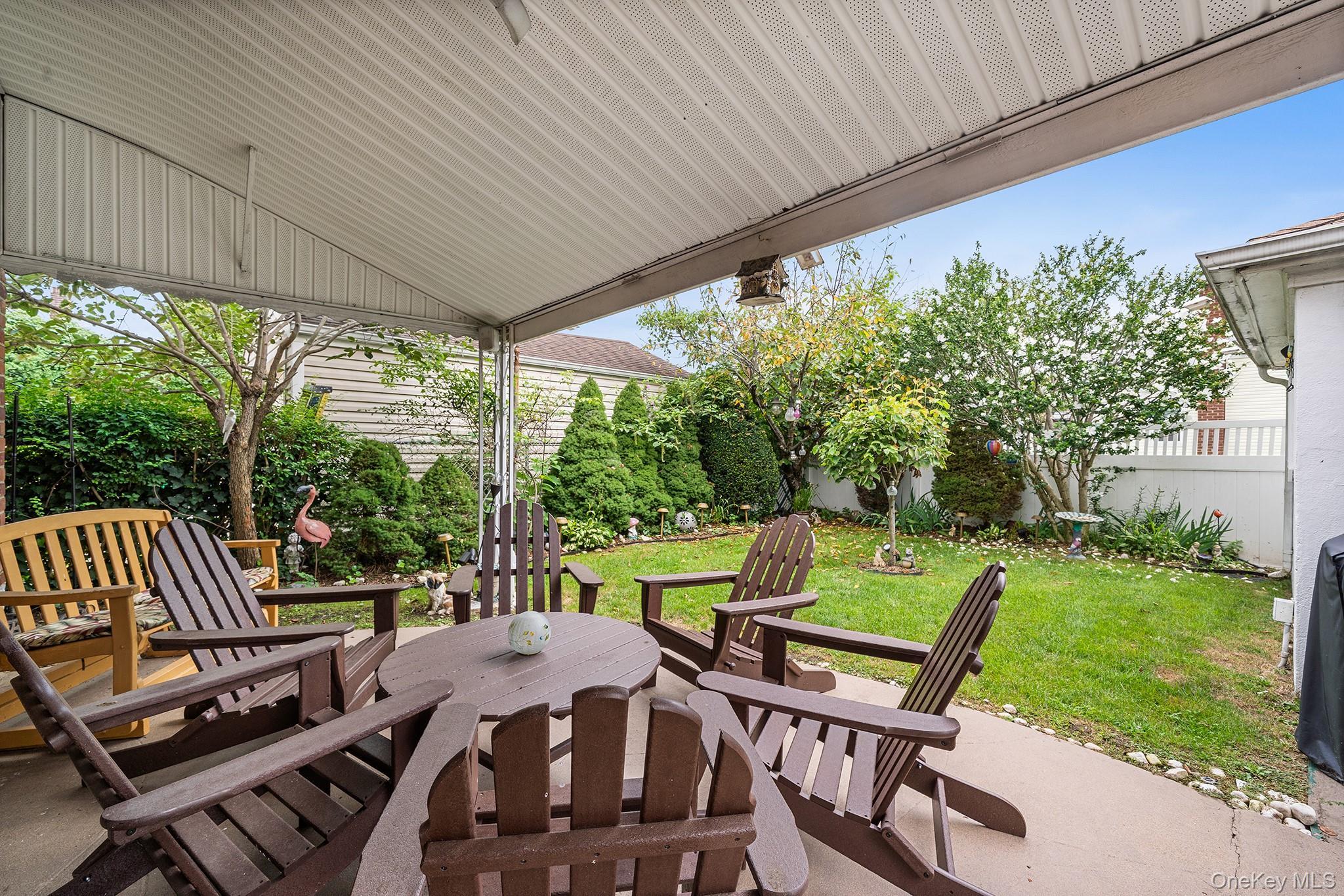 Single Family Belmont Boulevard Nassau County, NY 11003, MLS-1041460-20
