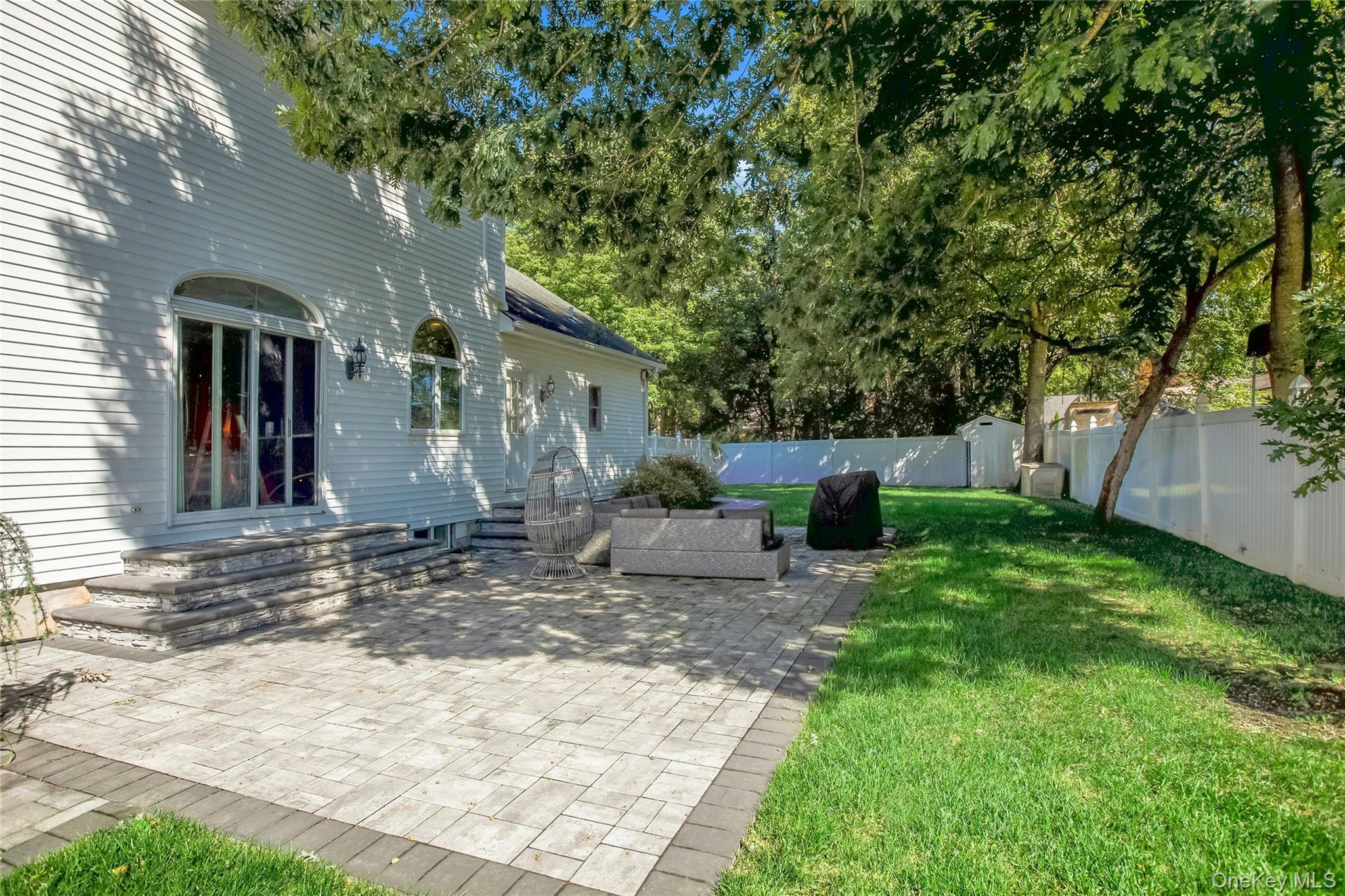 Single Family Raphael Boulevard Suffolk County, NY 11767, MLS-1041490-25