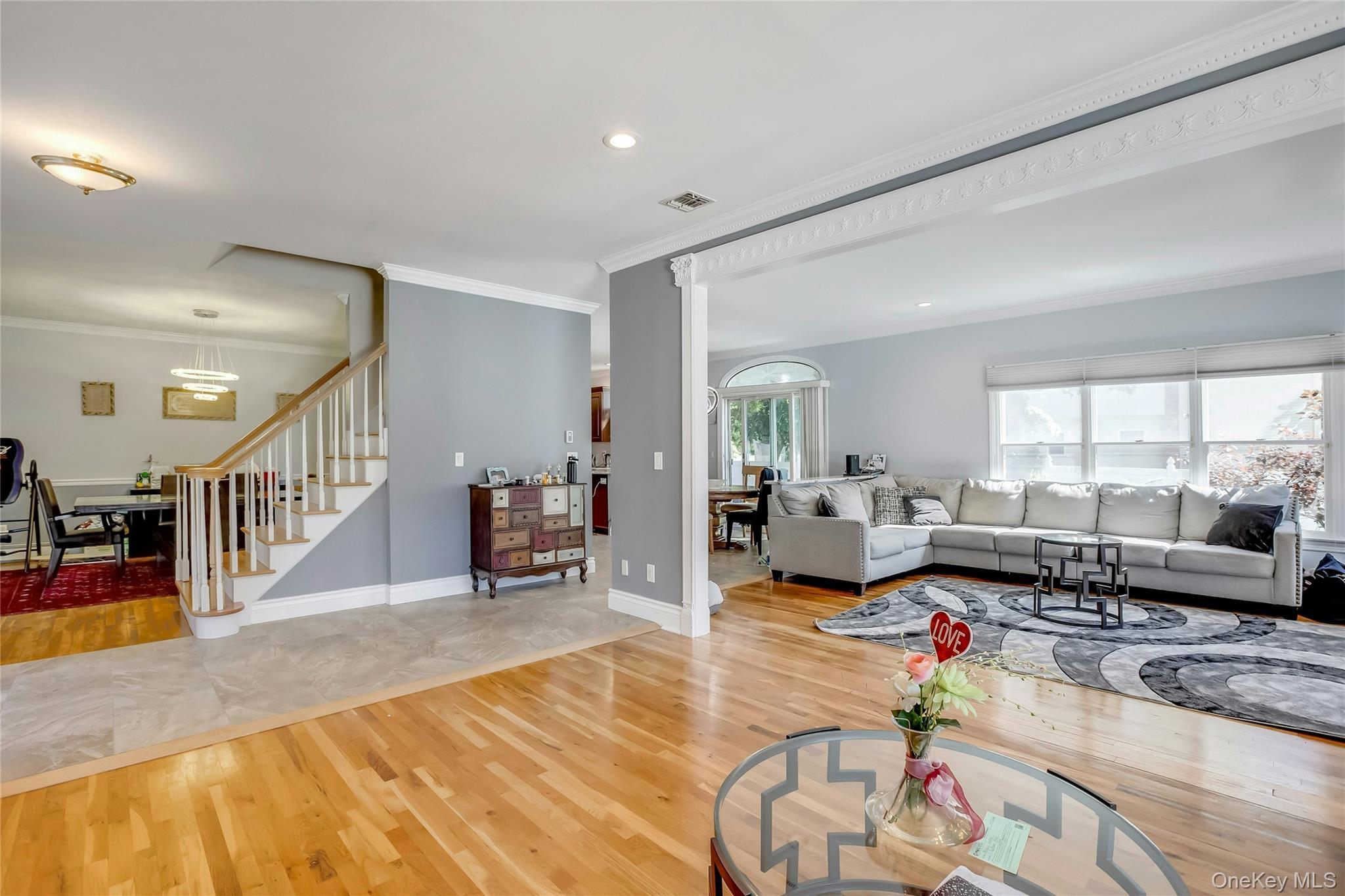 Single Family Raphael Boulevard Suffolk County, NY 11767, MLS-1041490-6