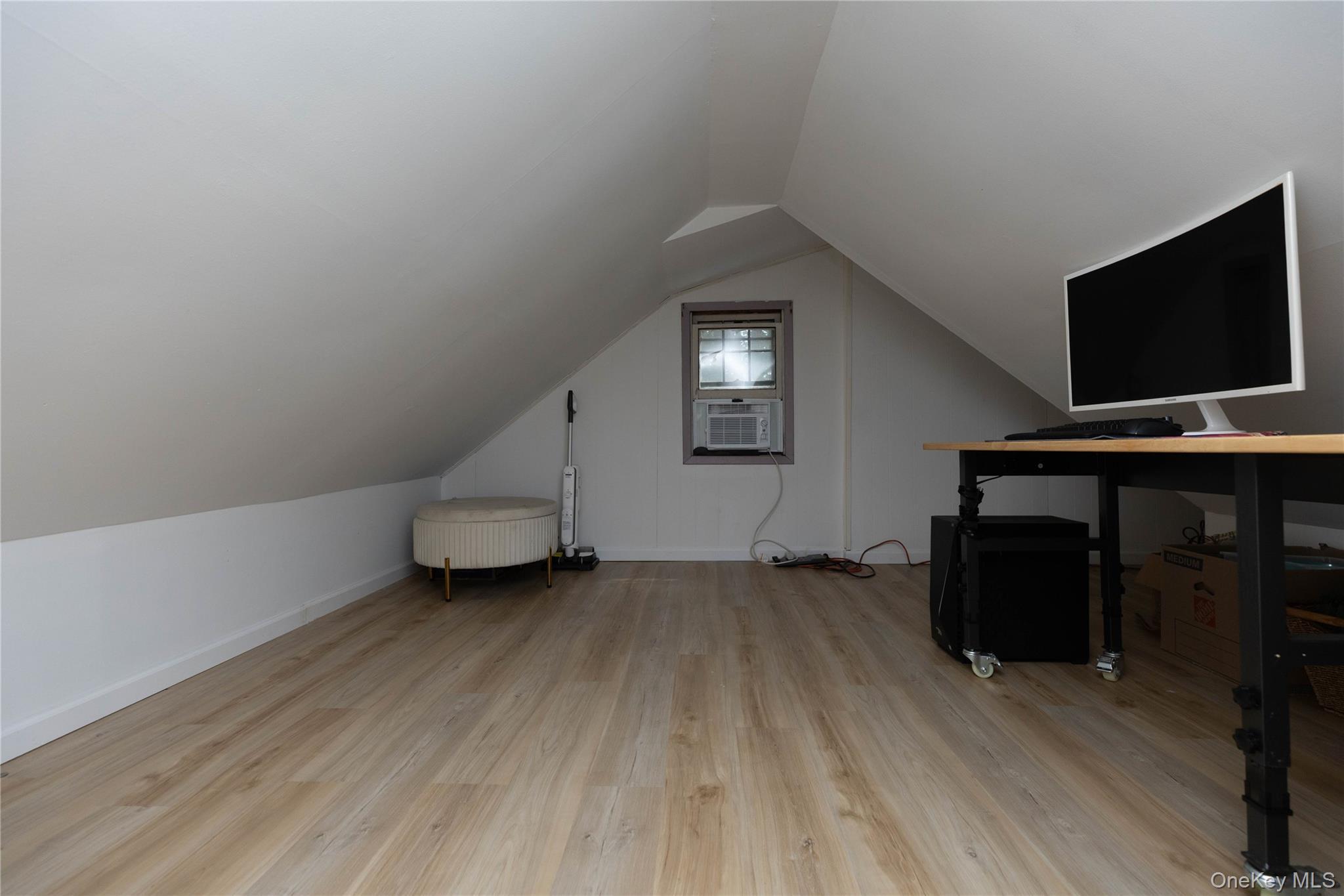 Single Family Lincoln Road Suffolk County, NY 11763, MLS-1041507-13