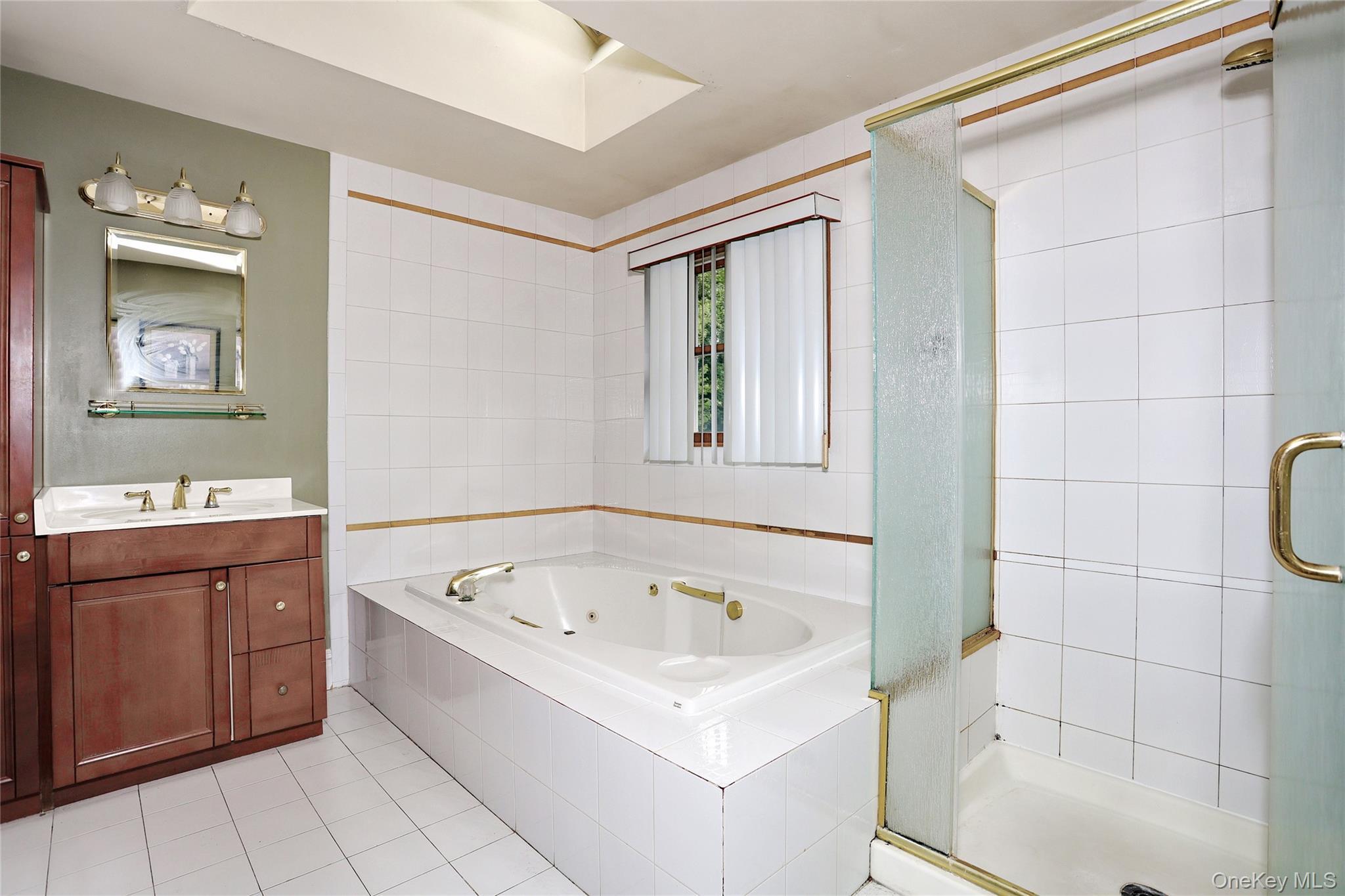 Single Family Nicole Way Rockland County, NY 10977, MLS-1041516-16