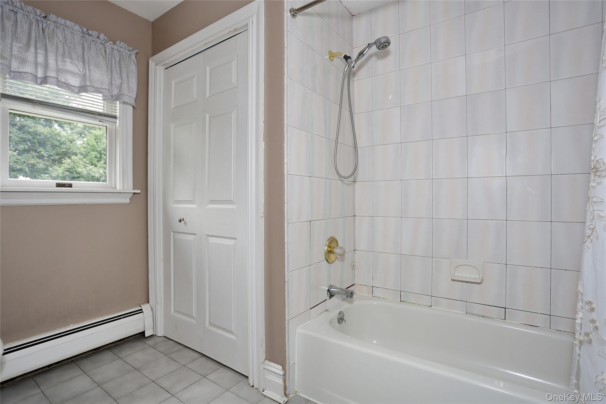 Single Family Nicole Way Rockland County, NY 10977, MLS-1041516-21