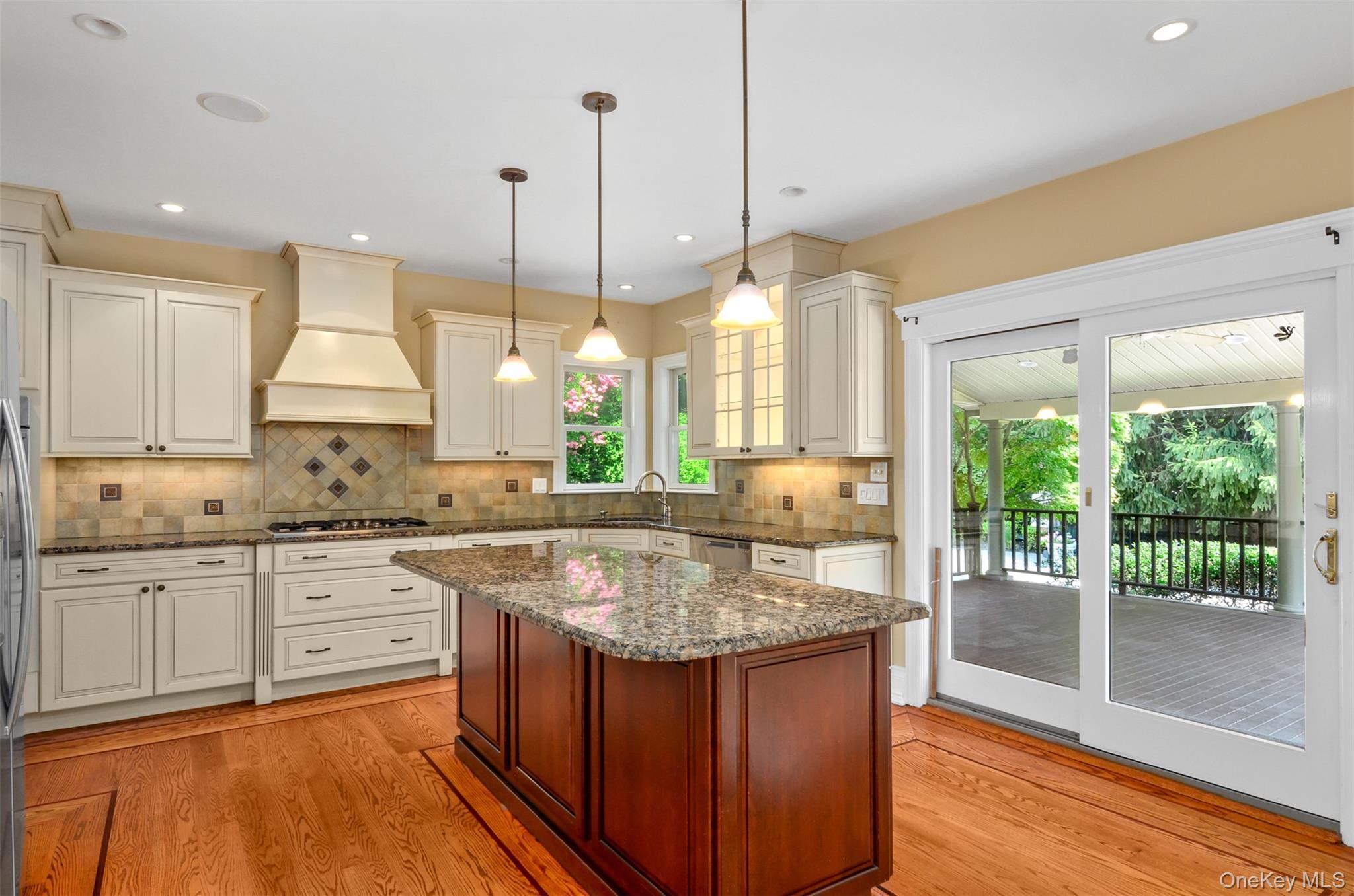 Single Family Canal Road  Suffolk County, NY 11766, MLS-1041520-10