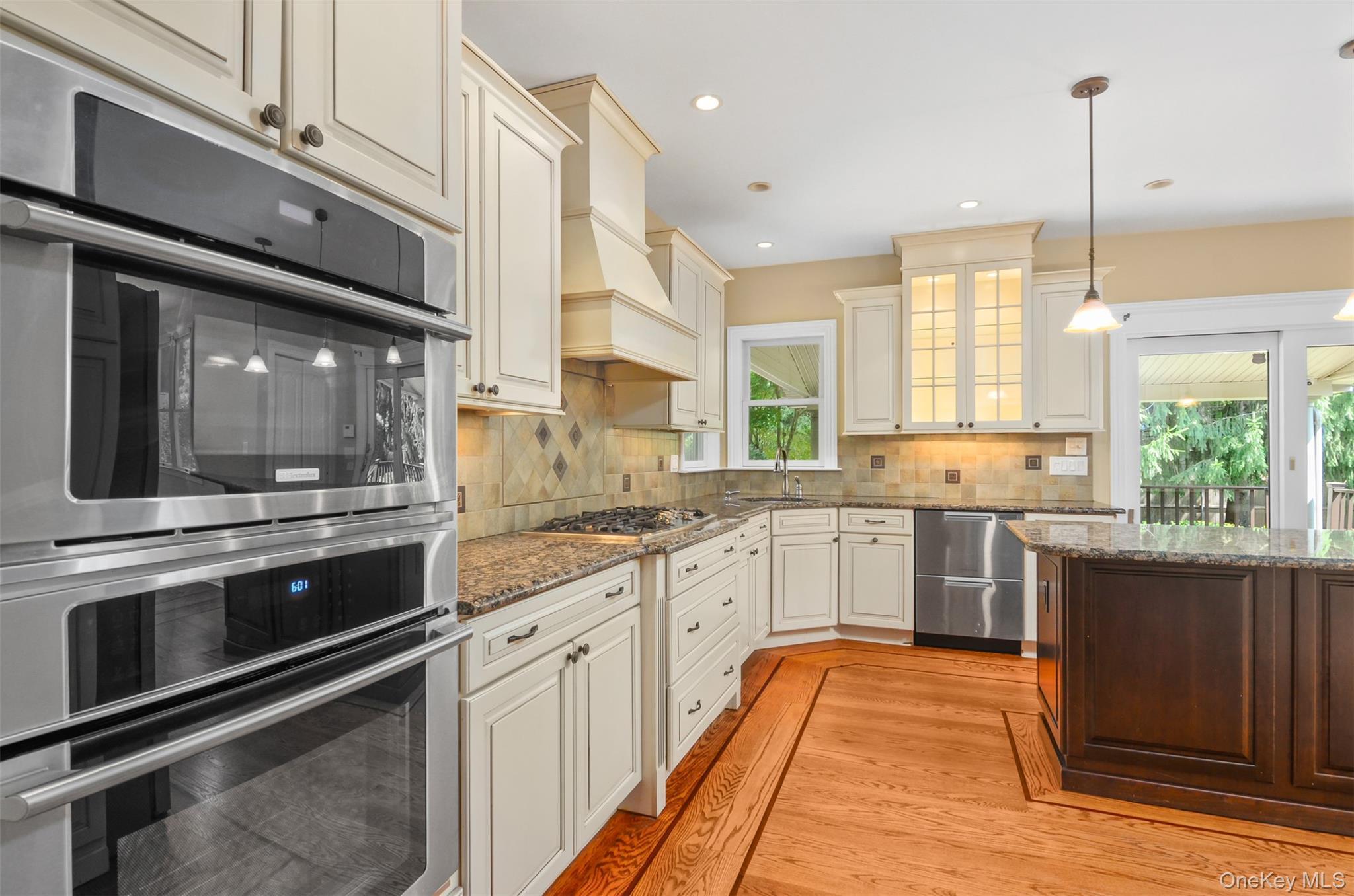 Single Family Canal Road  Suffolk County, NY 11766, MLS-1041520-12