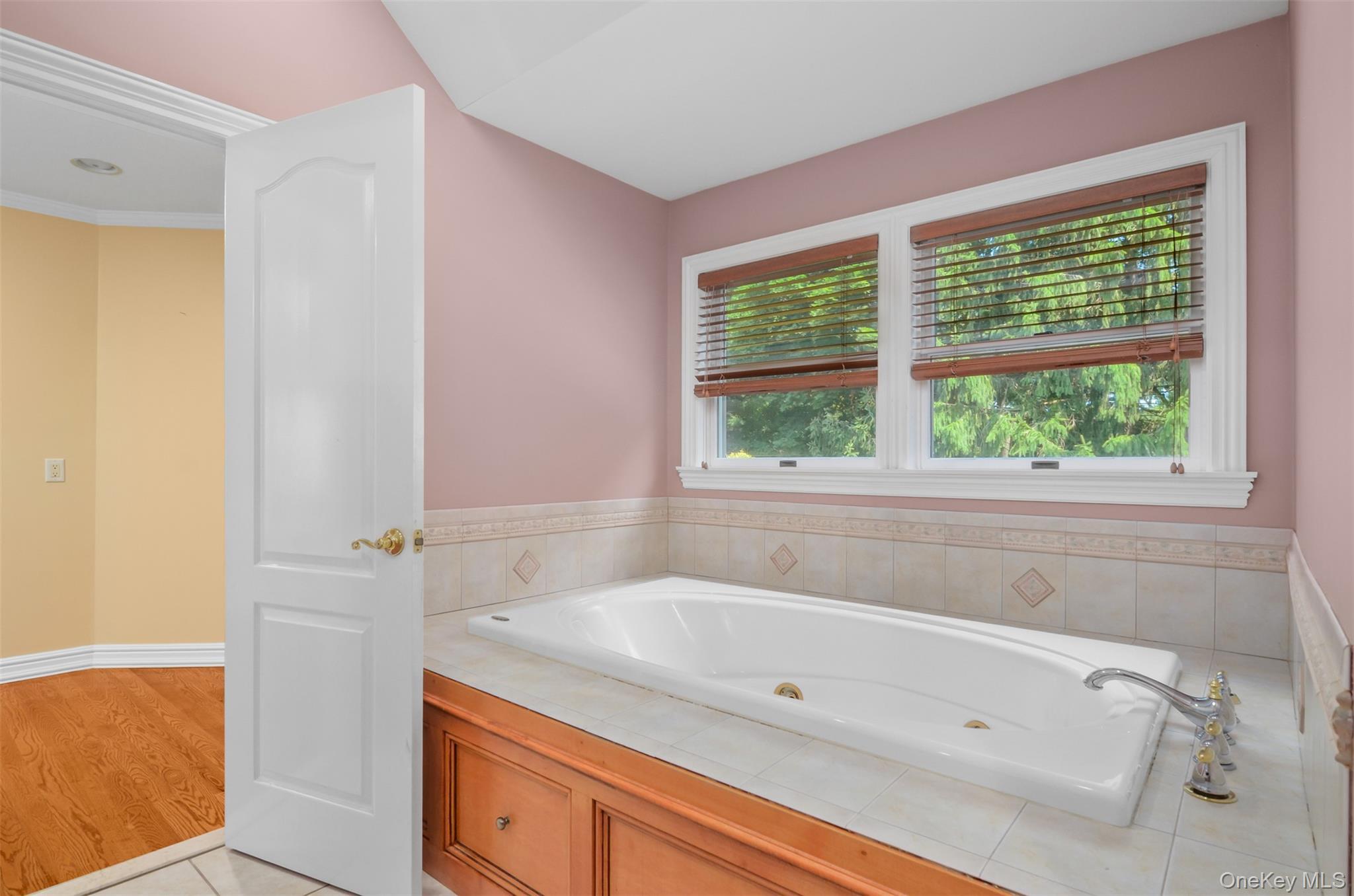 Single Family Canal Road  Suffolk County, NY 11766, MLS-1041520-28
