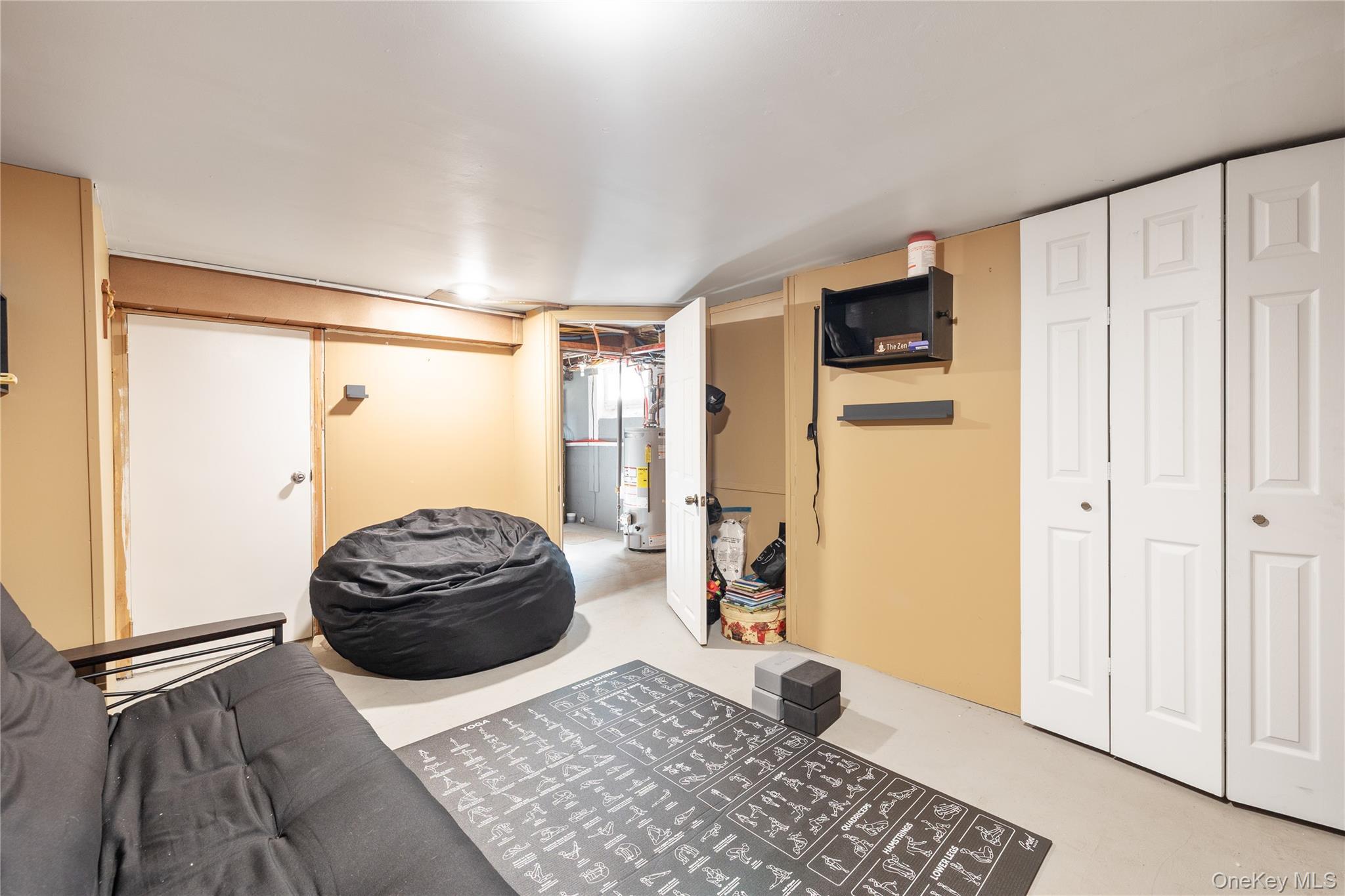 Single Family 9th Street Suffolk County, NY 11704, MLS-1041530-15