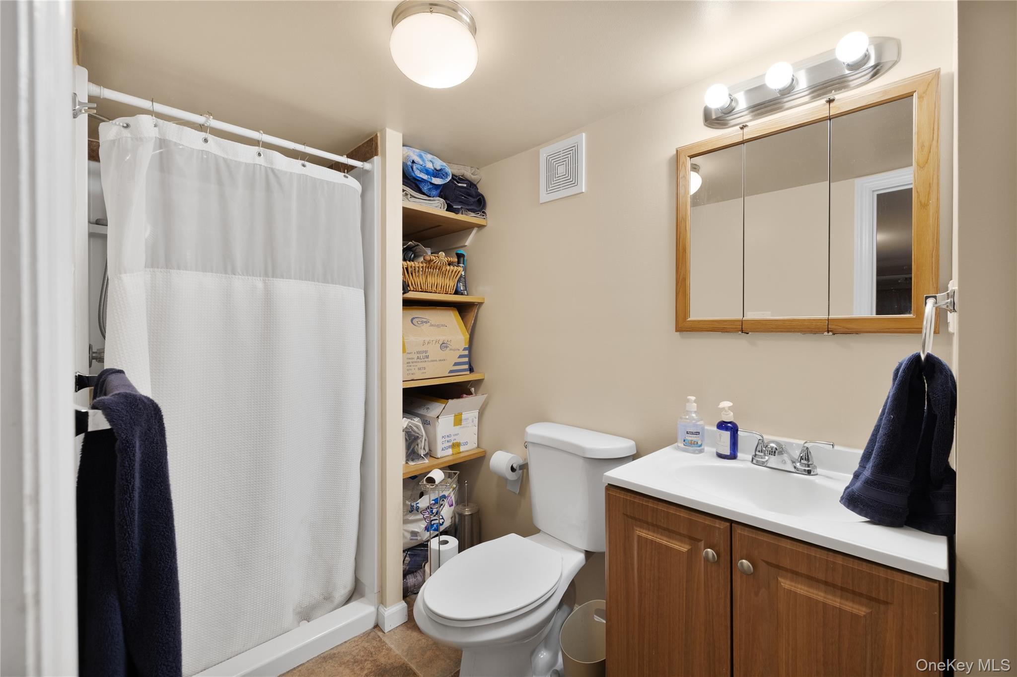 Single Family 9th Street Suffolk County, NY 11704, MLS-1041530-17