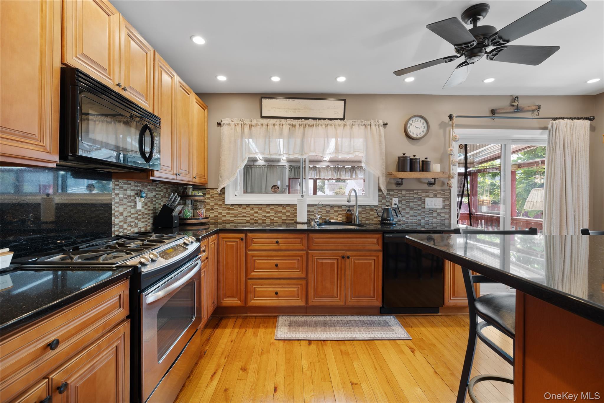 Single Family 9th Street Suffolk County, NY 11704, MLS-1041530-6