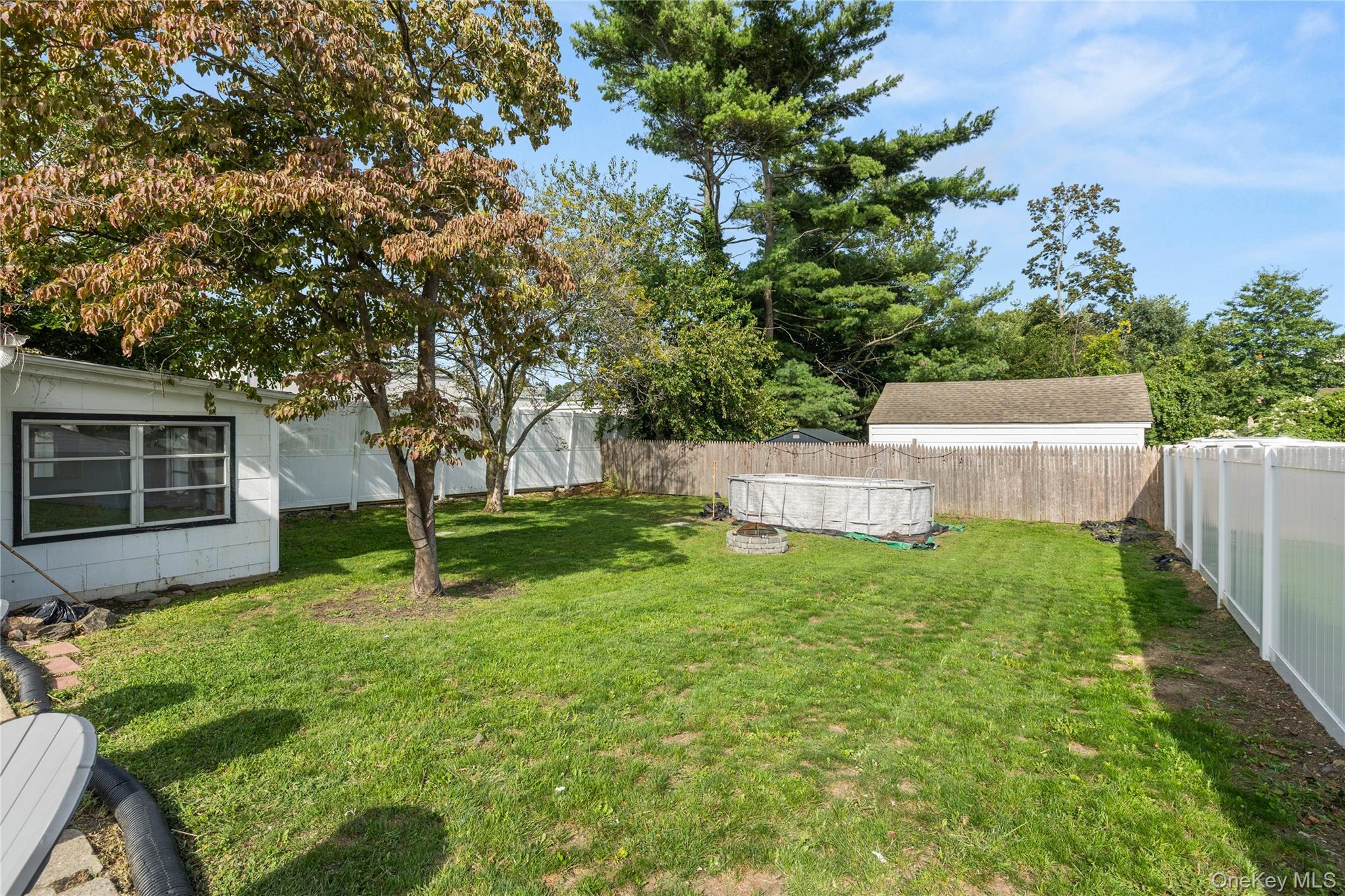 Single Family Oakland Avenue  Nassau County, NY 11793, MLS-1041534-18