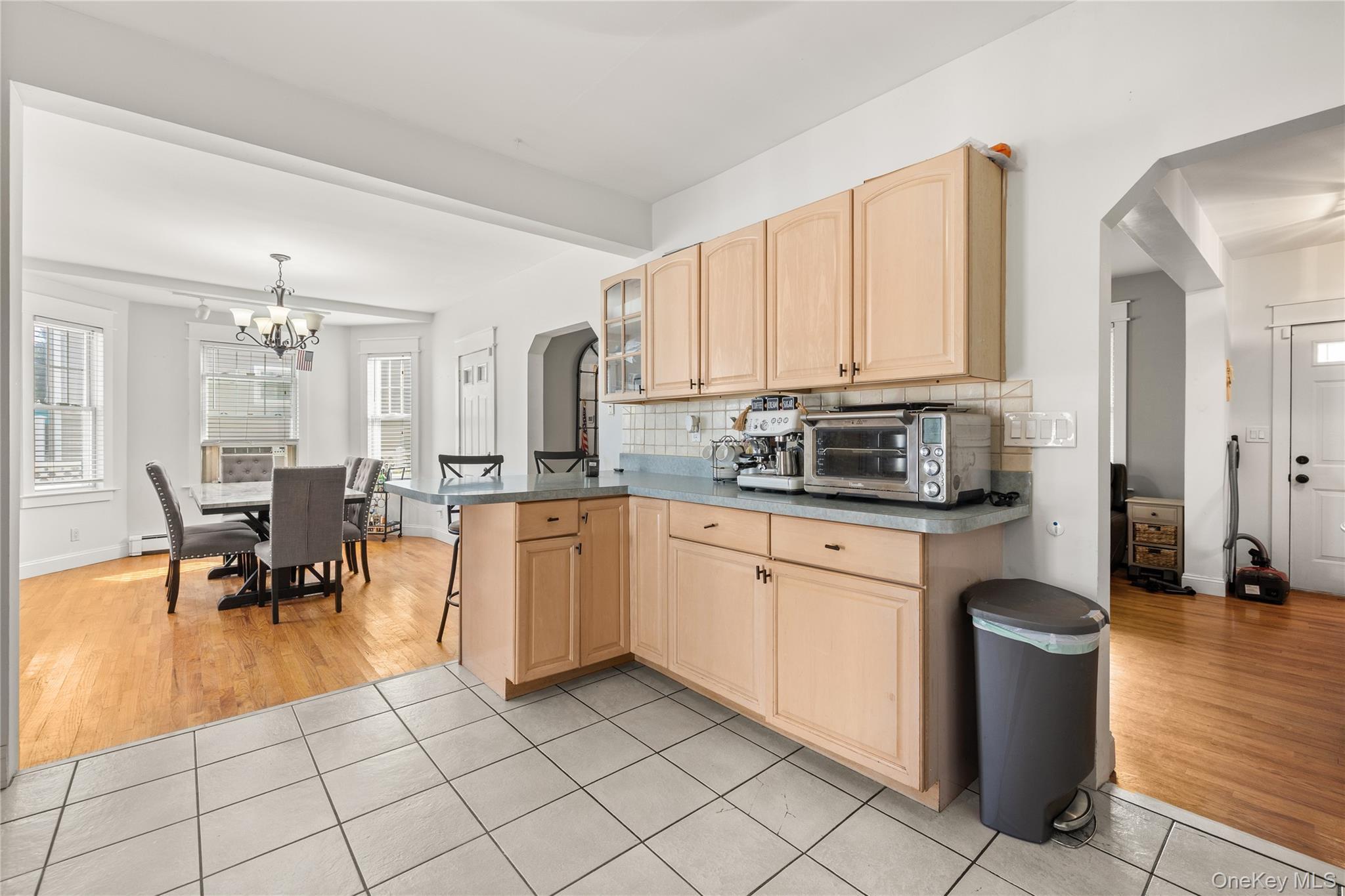 Single Family Oakland Avenue  Nassau County, NY 11793, MLS-1041534-7