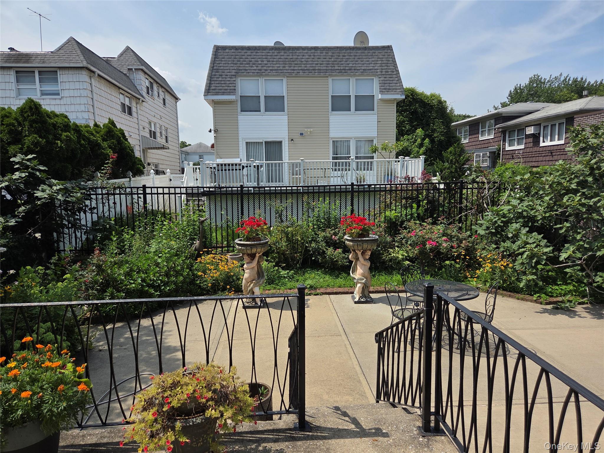 Single Family 215th Street  Queens, NY 11360, MLS-1041536-11