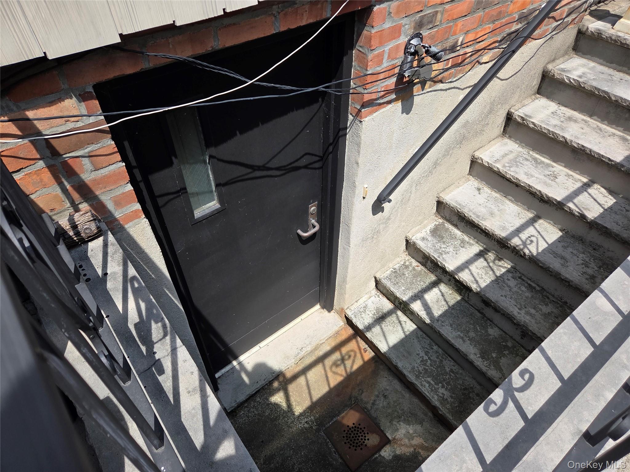 Single Family 215th Street  Queens, NY 11360, MLS-1041536-25