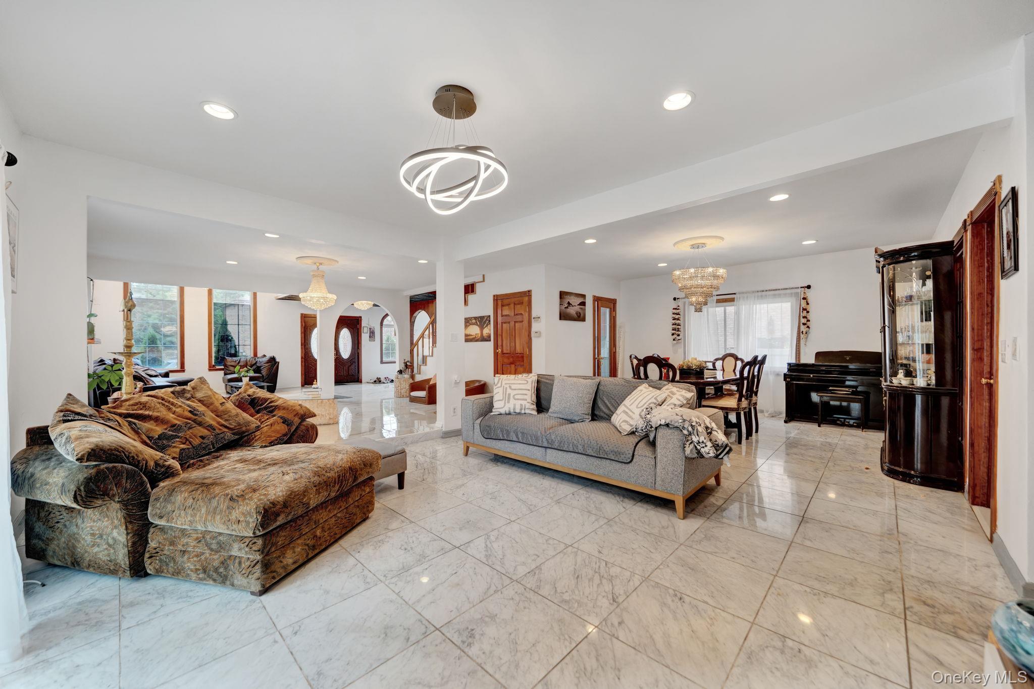 Single Family Haywood Road  Queens, NY 11423, MLS-1041537-14