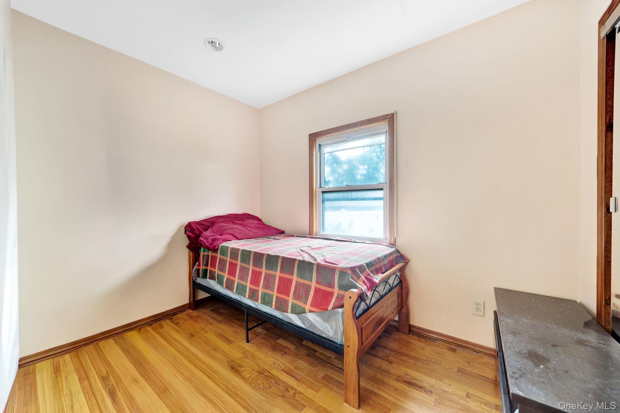 Single Family Haywood Road  Queens, NY 11423, MLS-1041537-24