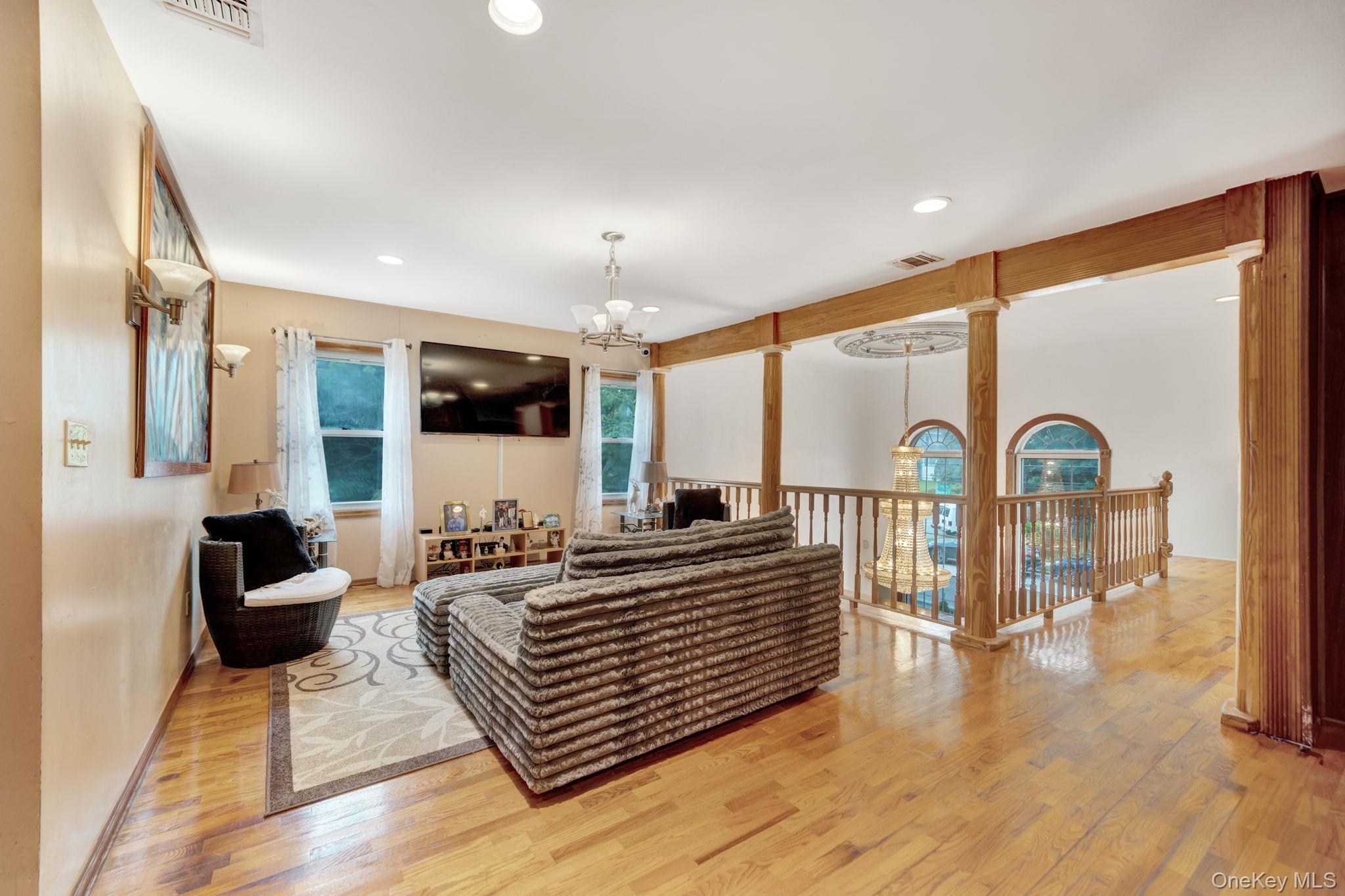 Single Family Haywood Road  Queens, NY 11423, MLS-1041537-25
