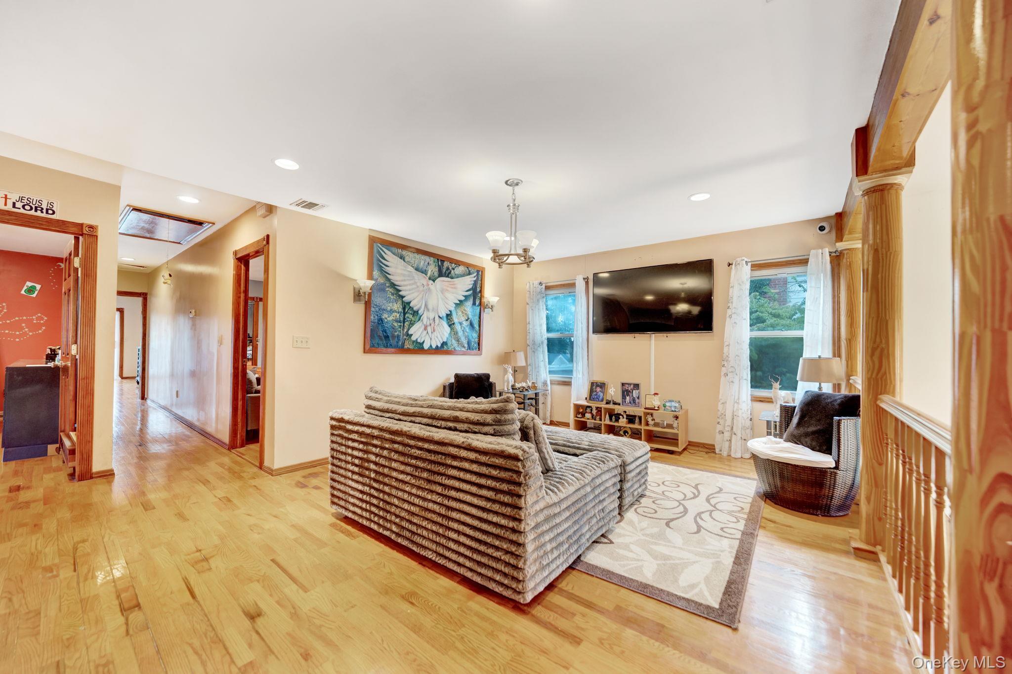 Single Family Haywood Road  Queens, NY 11423, MLS-1041537-26