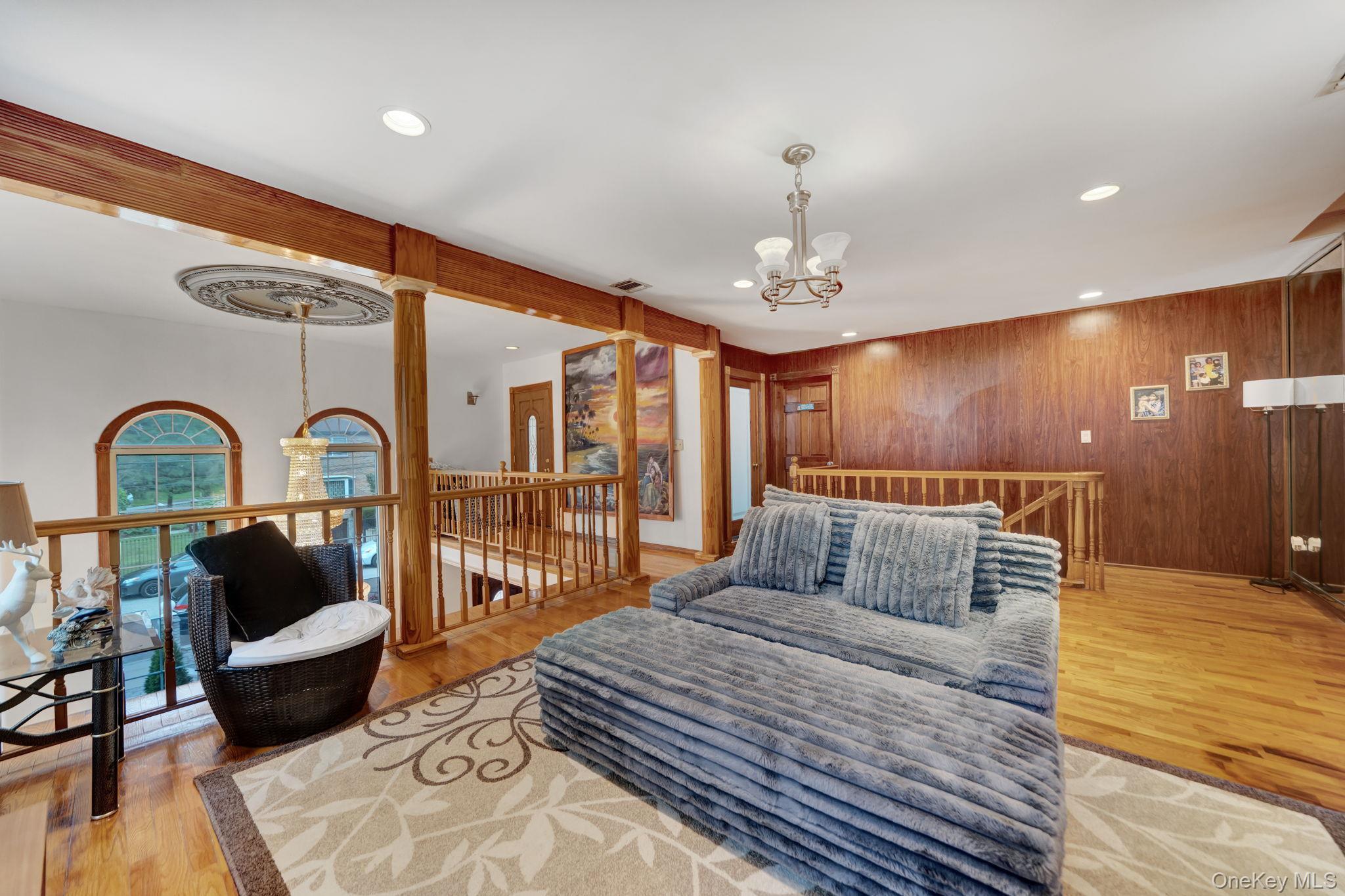 Single Family Haywood Road  Queens, NY 11423, MLS-1041537-28
