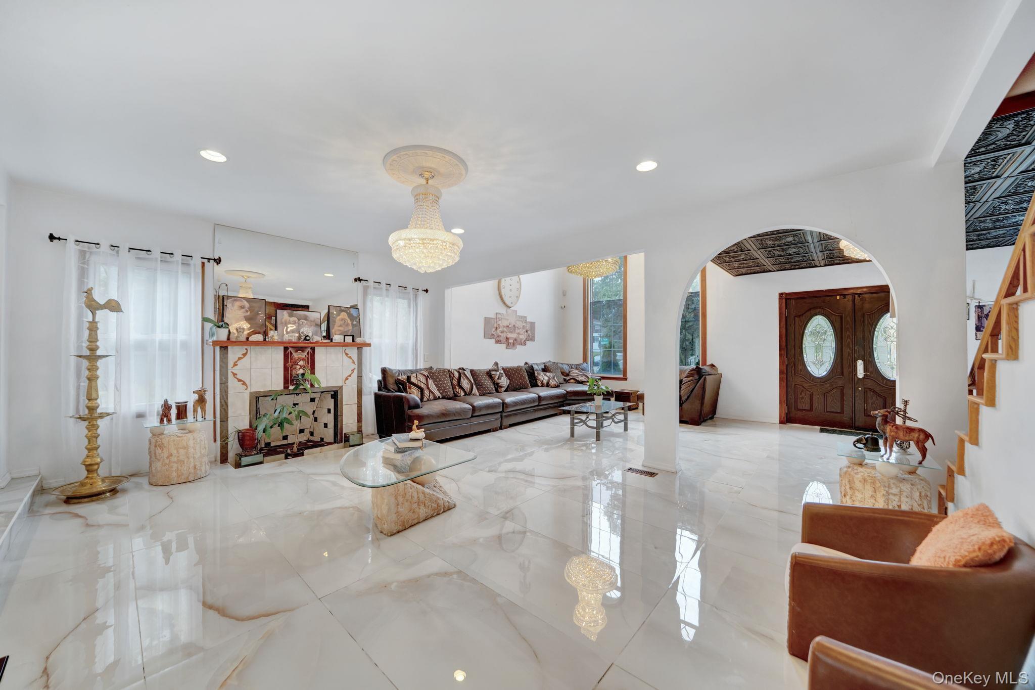 Single Family Haywood Road  Queens, NY 11423, MLS-1041537-4