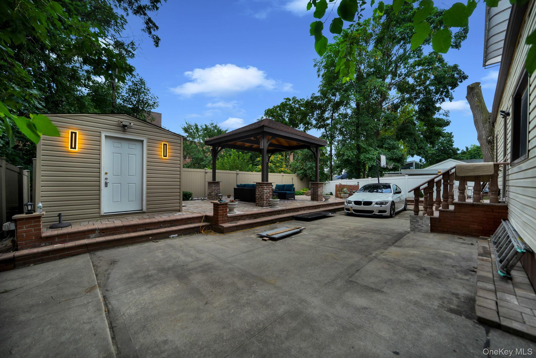Single Family Haywood Road  Queens, NY 11423, MLS-1041537-42