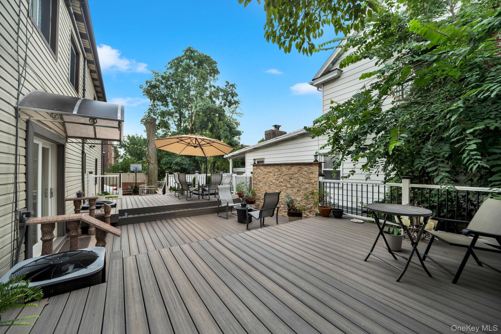 Single Family Haywood Road  Queens, NY 11423, MLS-1041537-45