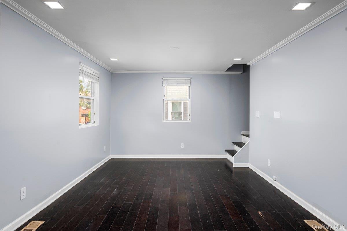 Single Family Flint Avenue  Bronx, NY 10475, MLS-1041542-12