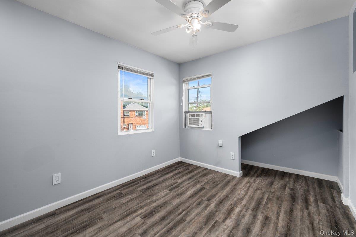 Single Family Flint Avenue  Bronx, NY 10475, MLS-1041542-15