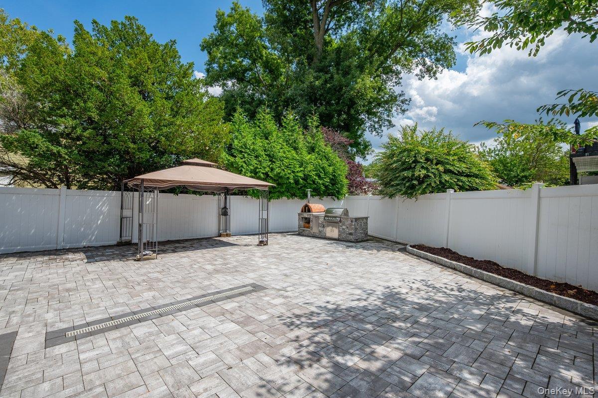 Single Family Flint Avenue  Bronx, NY 10475, MLS-1041542-26