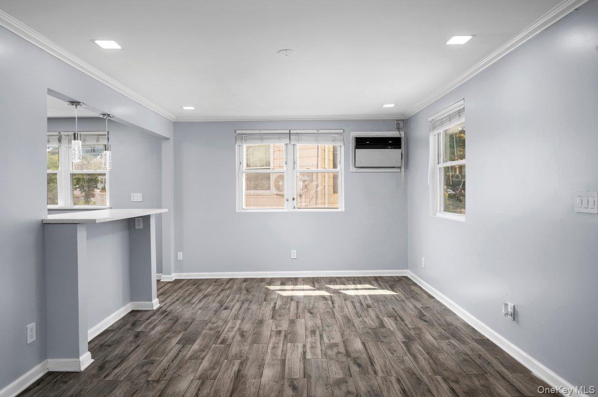 Single Family Flint Avenue  Bronx, NY 10475, MLS-1041542-6