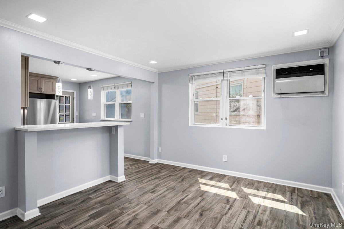 Single Family Flint Avenue  Bronx, NY 10475, MLS-1041542-7