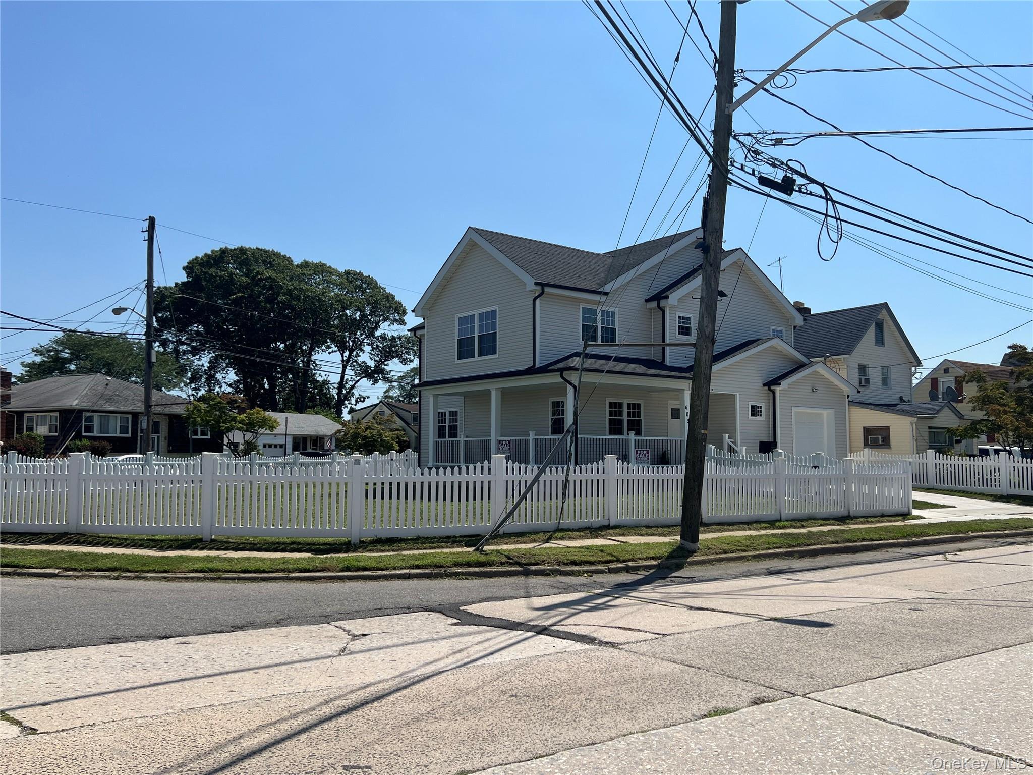 Single Family S Bayview Avenue Nassau County, NY 11520, MLS-1041544-2