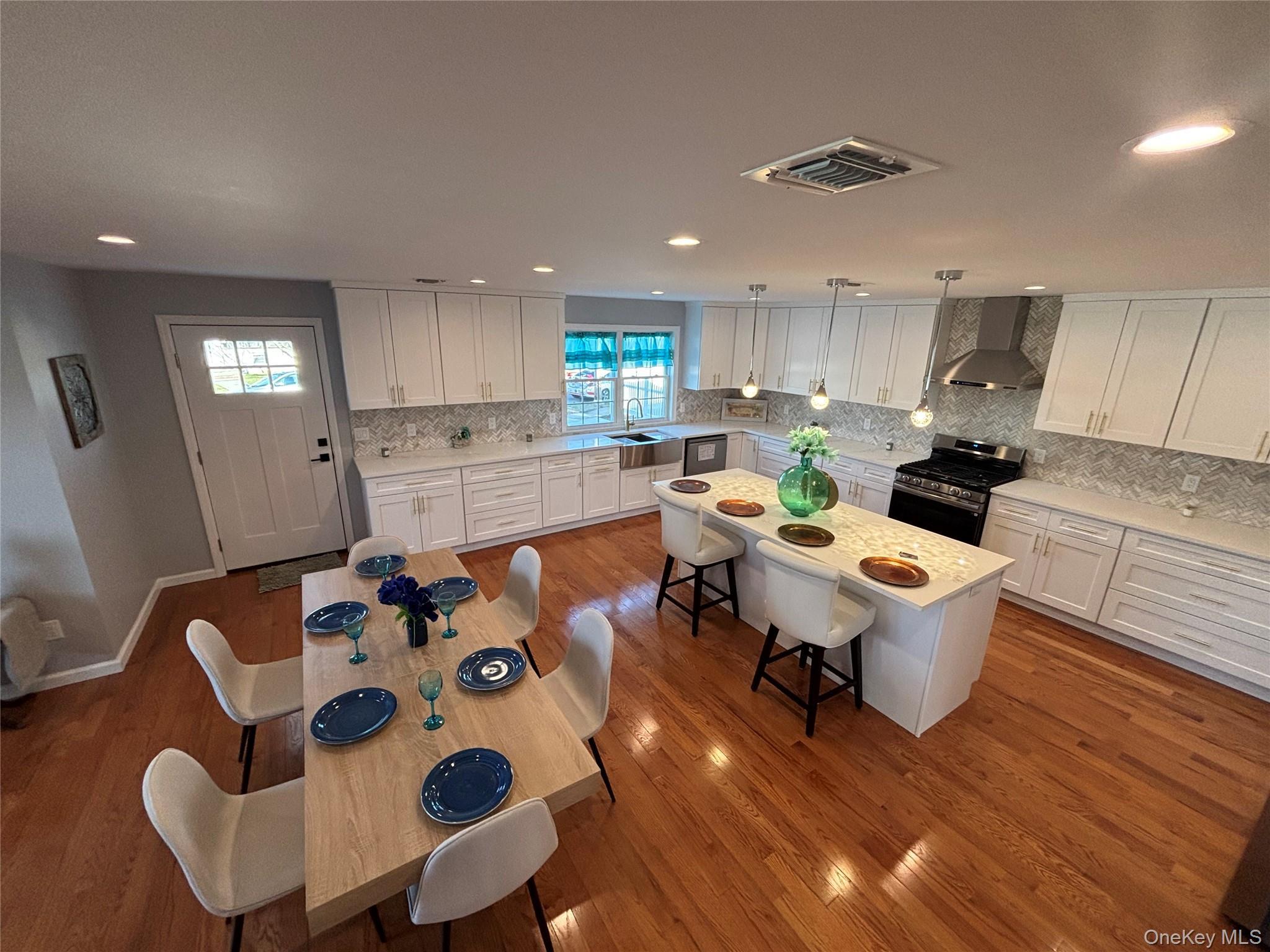 Single Family S Bayview Avenue Nassau County, NY 11520, MLS-1041544-21