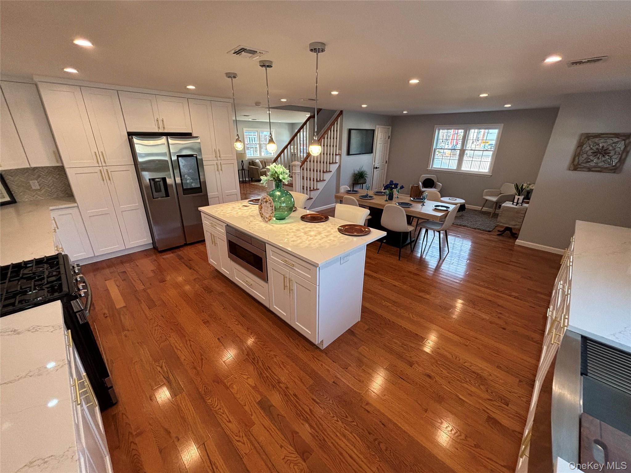 Single Family S Bayview Avenue  Nassau County, NY 11520, MLS-1041544-34