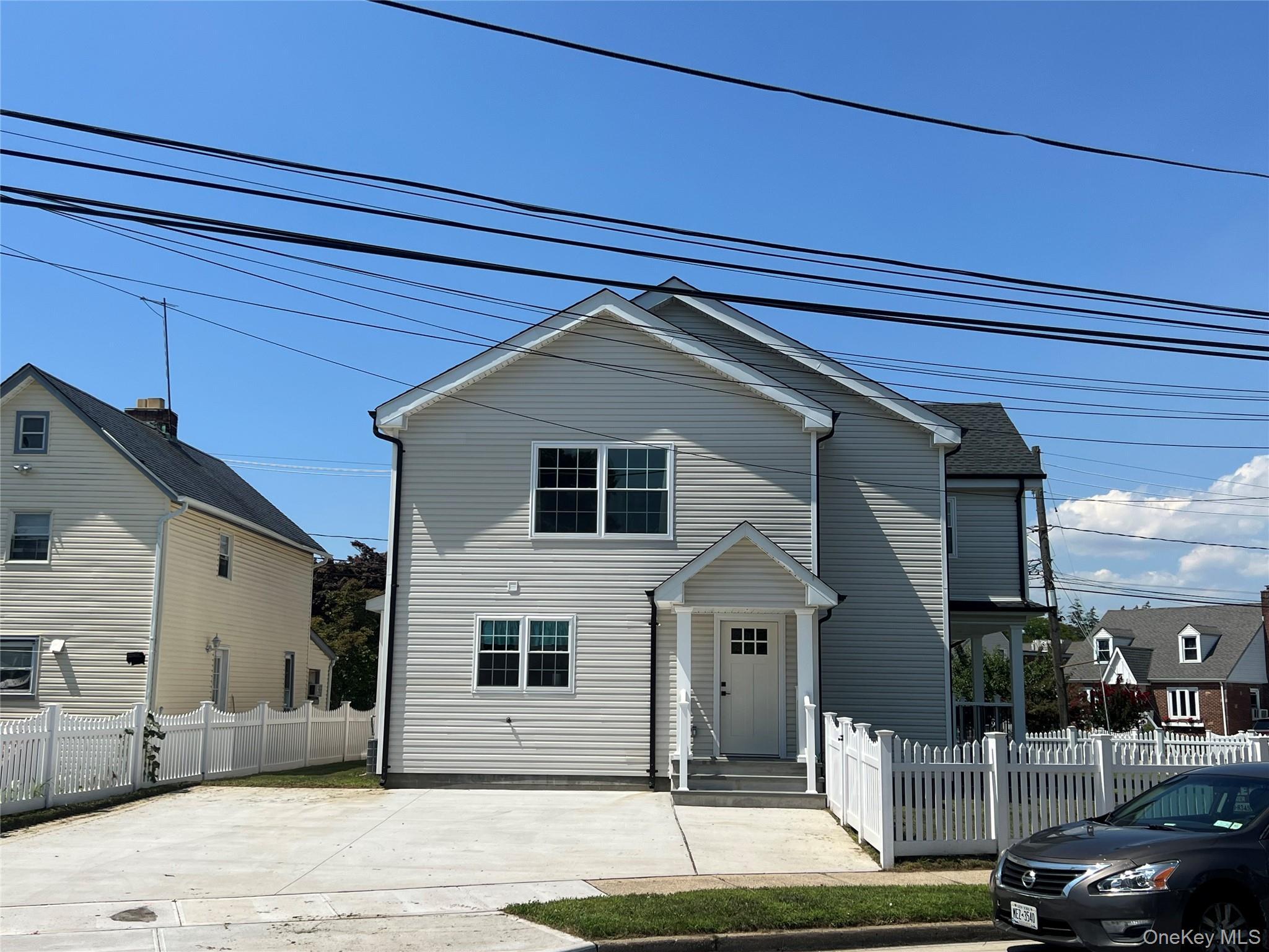Single Family S Bayview Avenue Nassau County, NY 11520, MLS-1041544-5