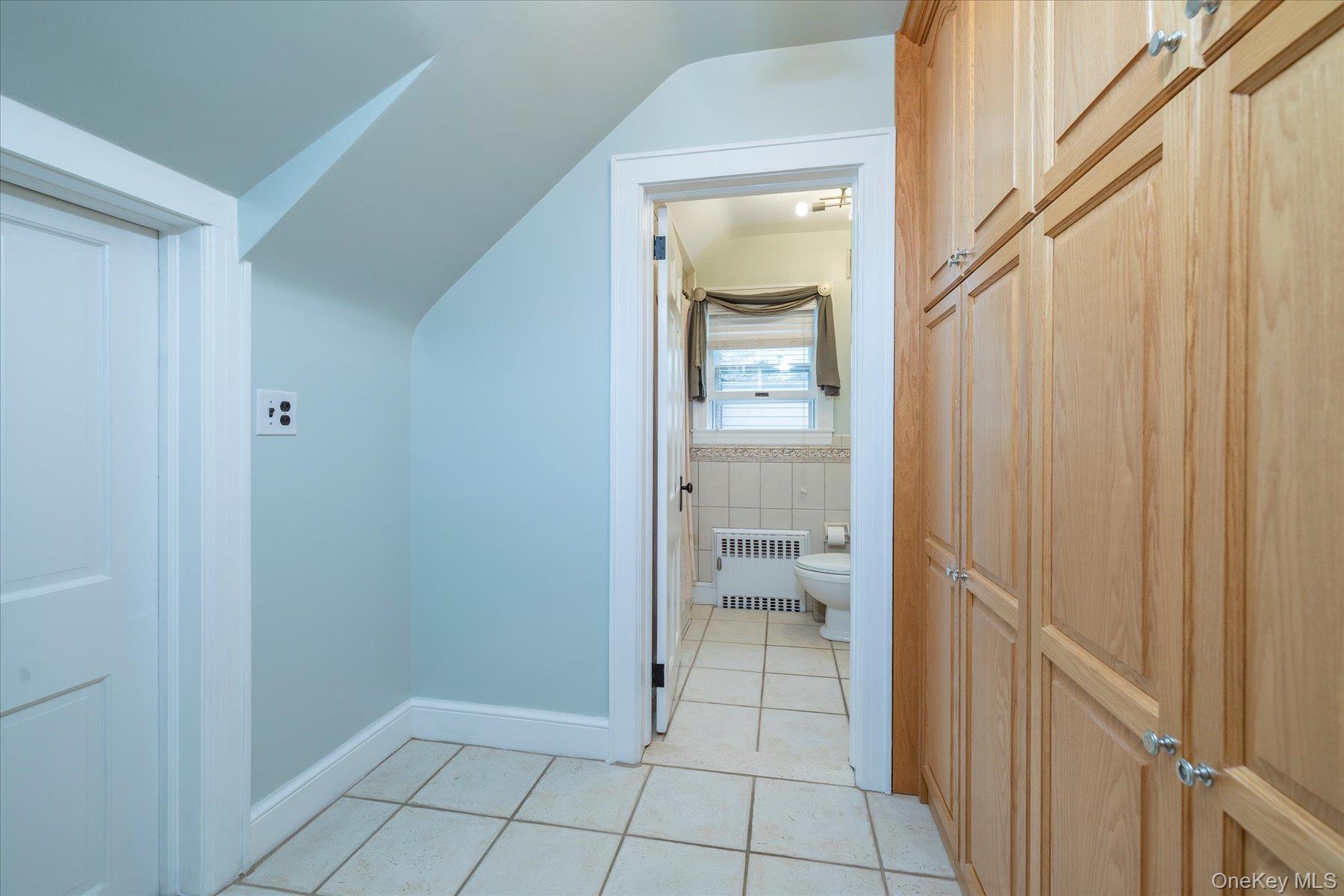 Single Family Beverly Avenue Nassau County, NY 11001, MLS-1041567-24