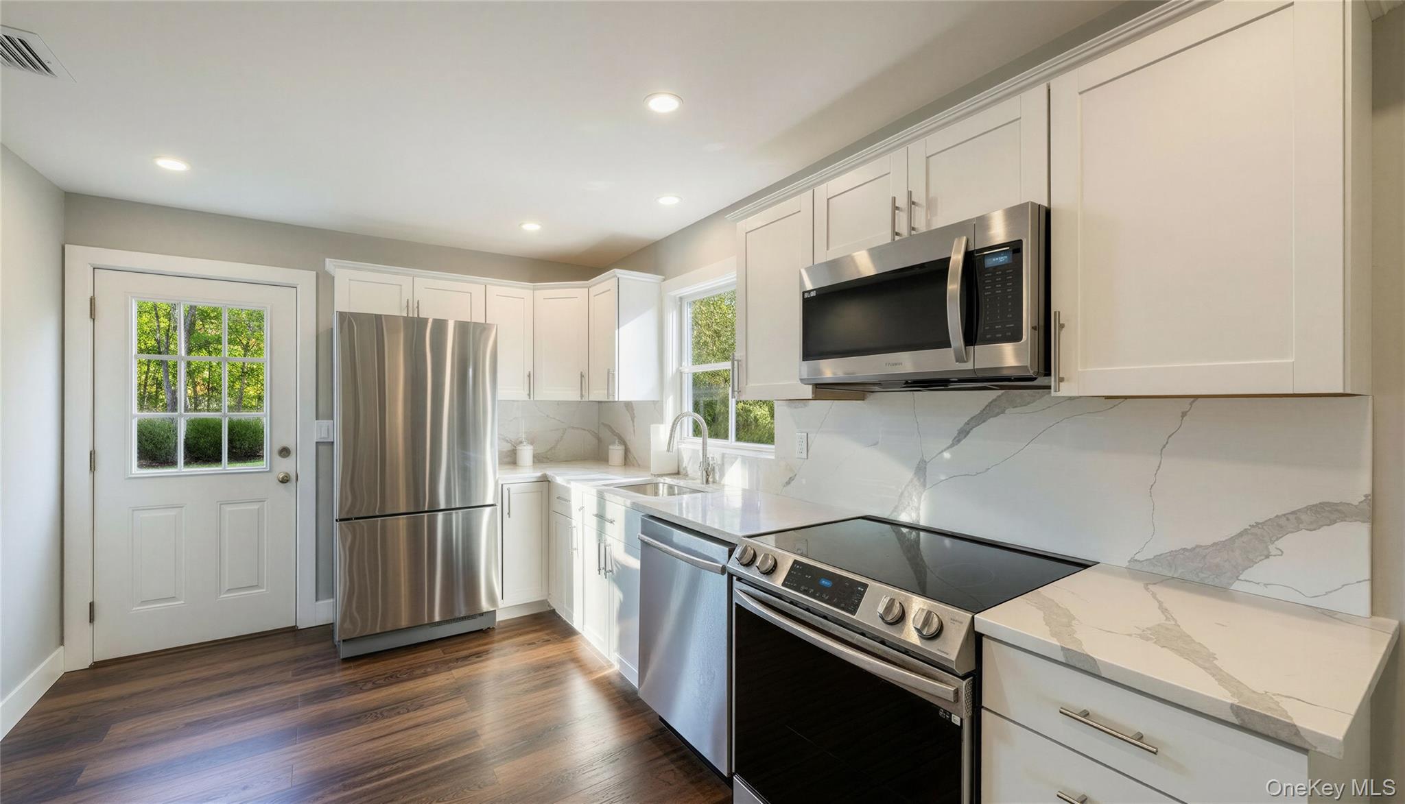 Single Family S Country Road  Suffolk County, NY 11978, MLS-1041578-6