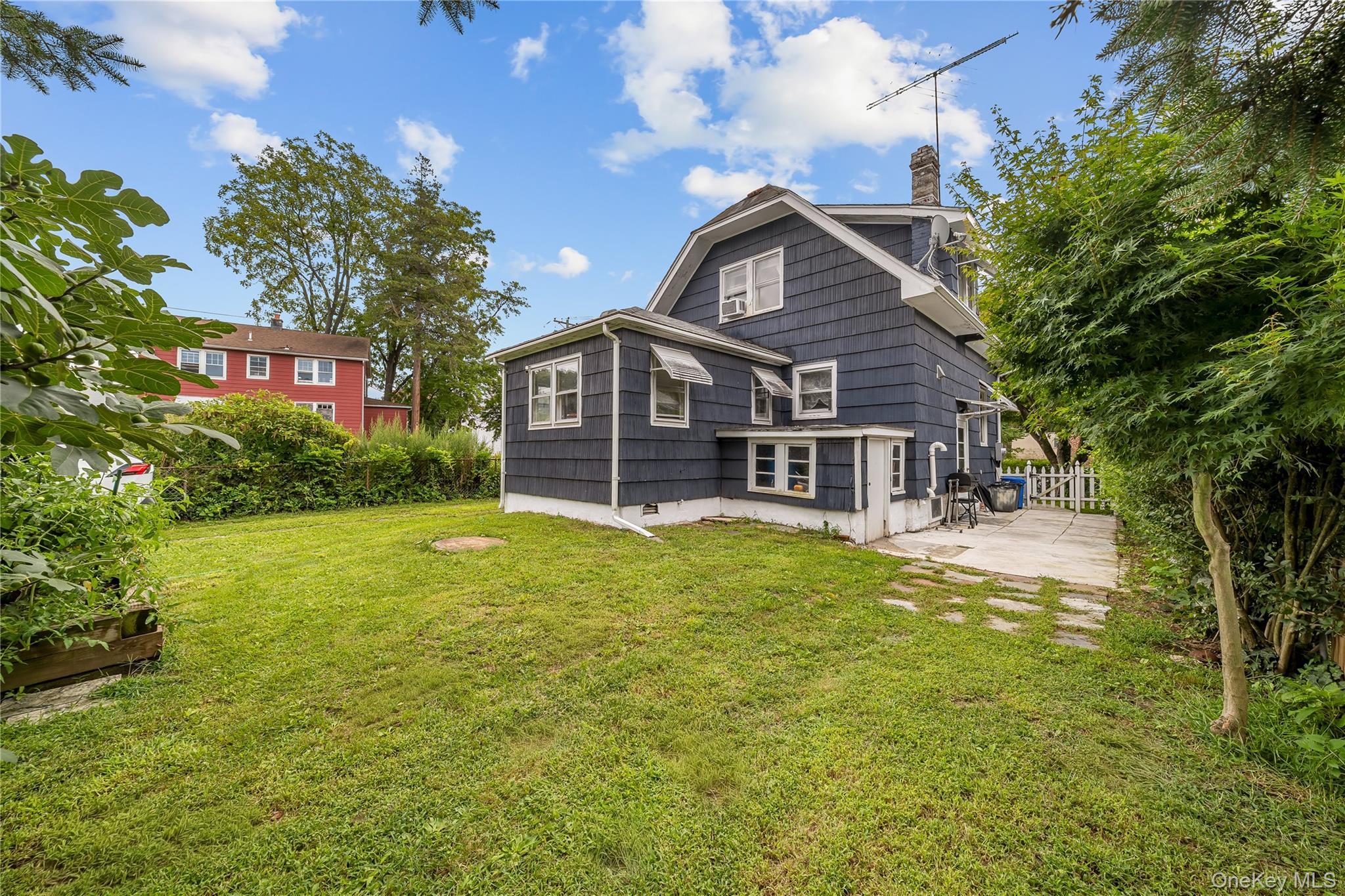 Single Family Littleworth Lane Nassau County, NY 11579, MLS-1041608-19