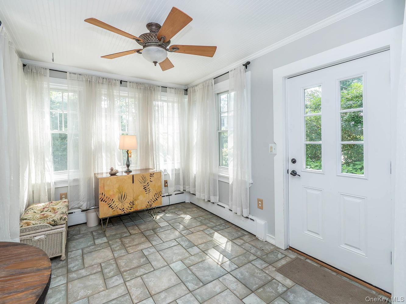 Single Family Franklin Avenue Nassau County, NY 11579, MLS-1041626-4